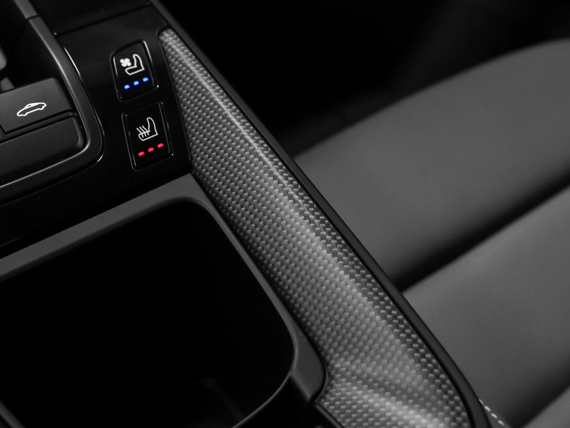 mph052_1098883726_53_2d9b216d35