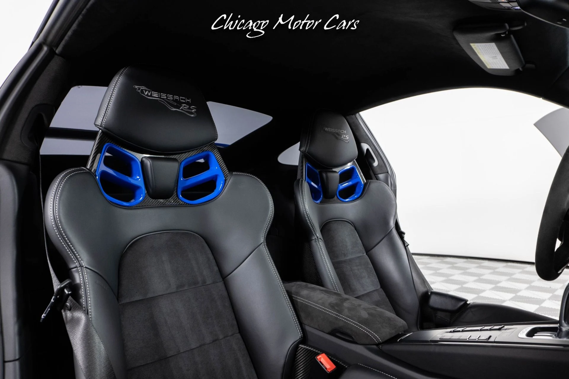 mph052_1118649913_13481_p53_l_6249388c92