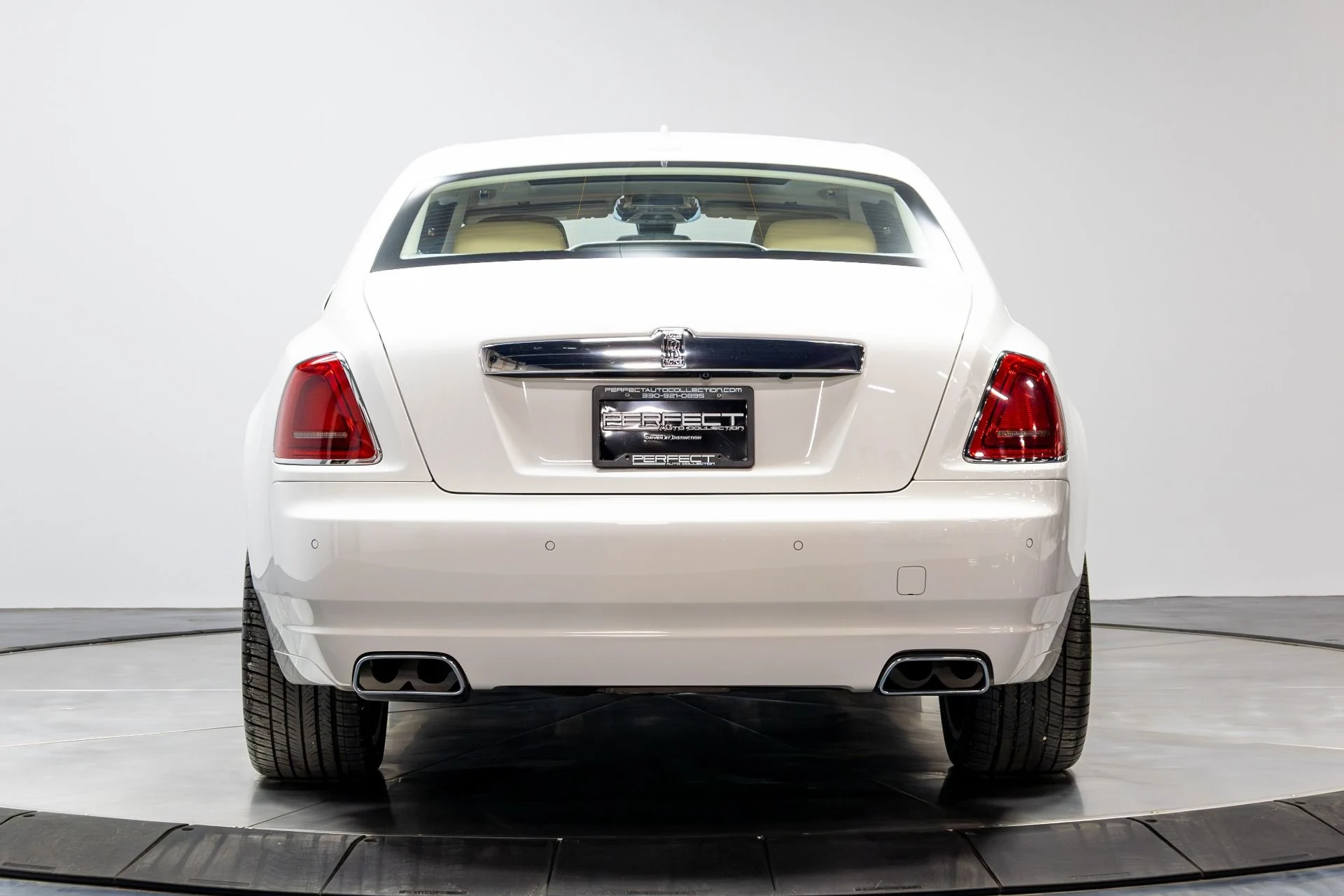 mph052_1139418413_Used_2017_Rolls_Royce_Ghost_1774888920_cf1aa37b33