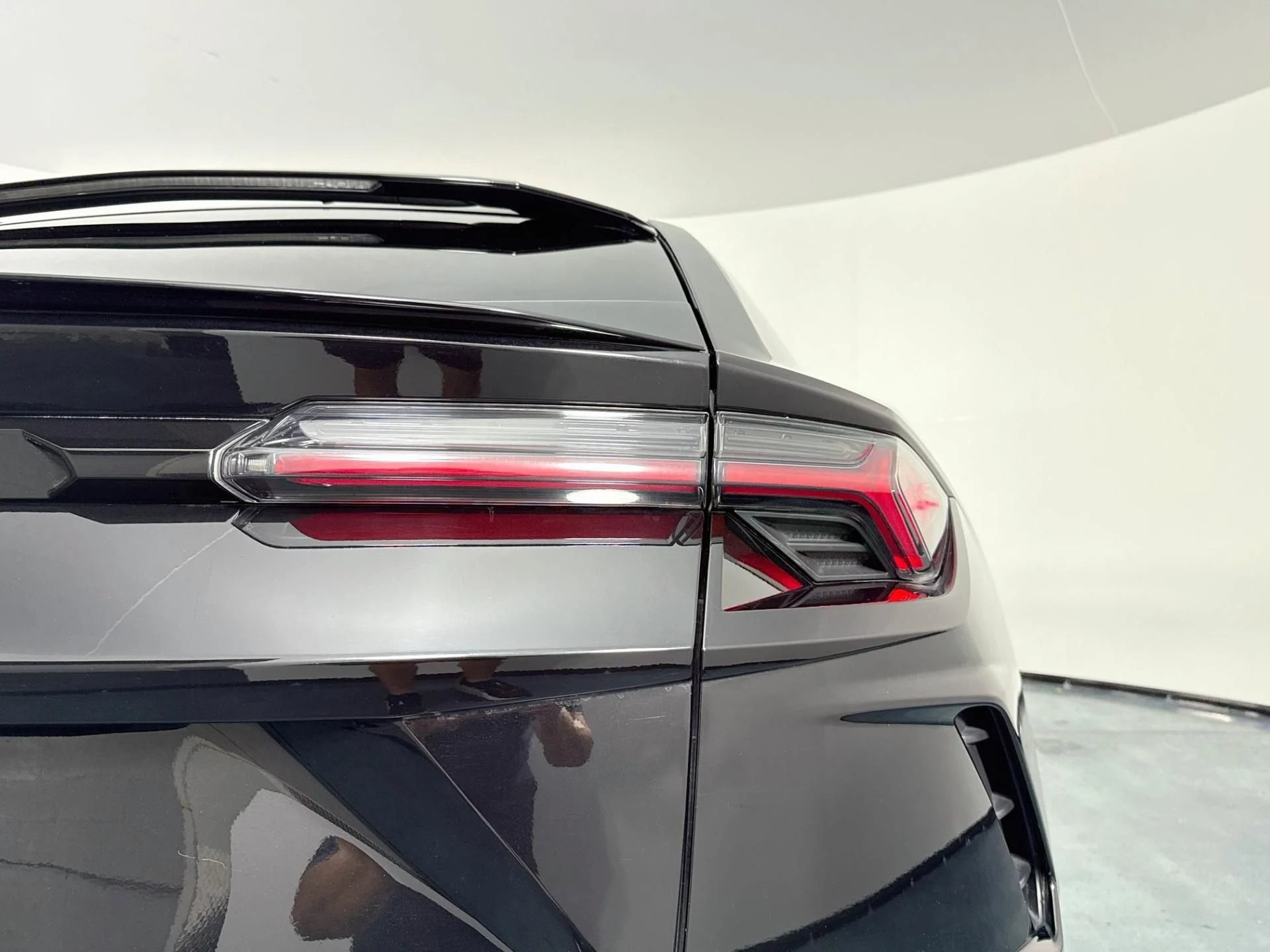 mph052_1153521705_Used_2022_Lamborghini_Urus_1786409423_7423070d04
