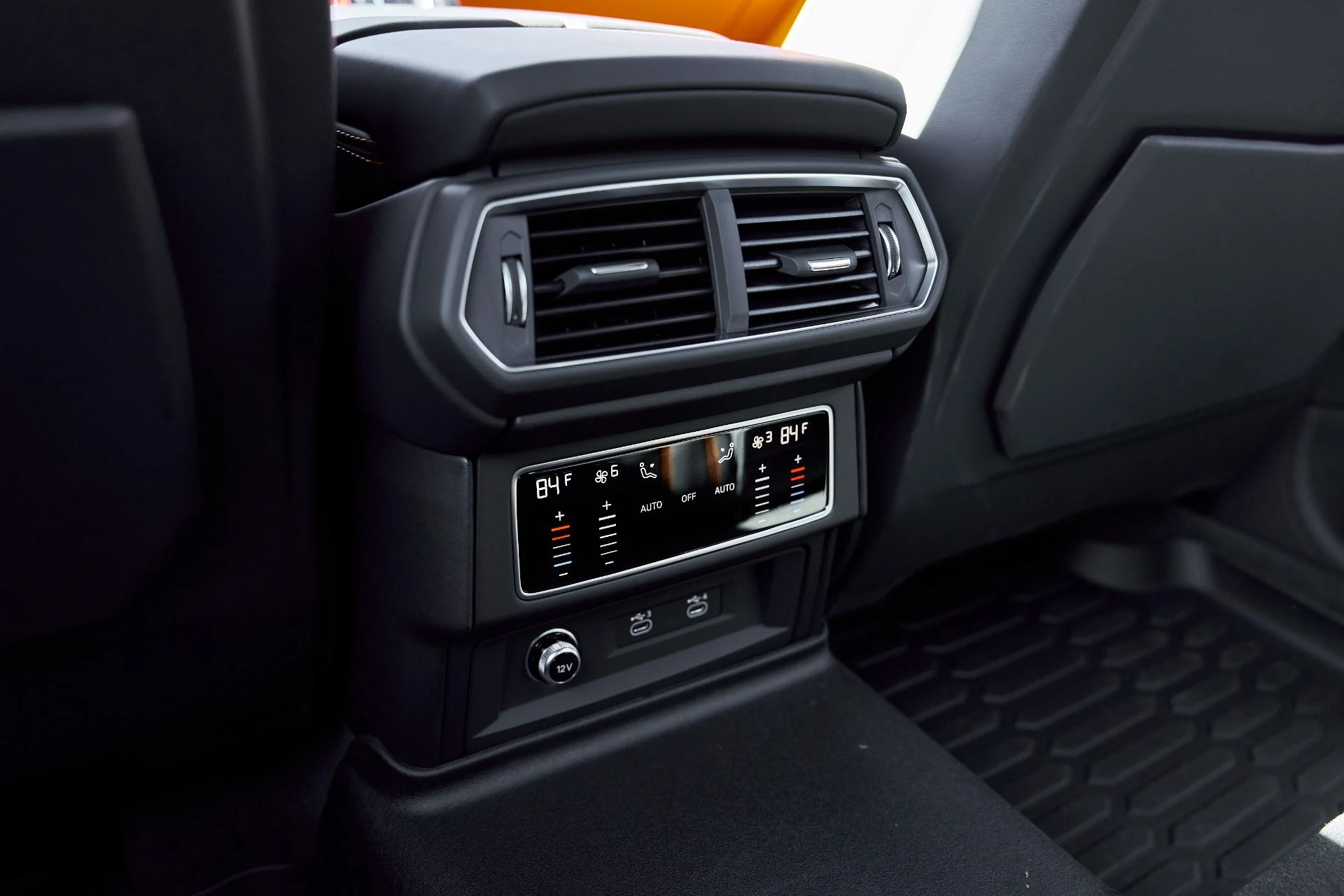 mph052_1165198296_Used_2024_Lamborghini_Urus_S_1768961947_7f513bb6f2