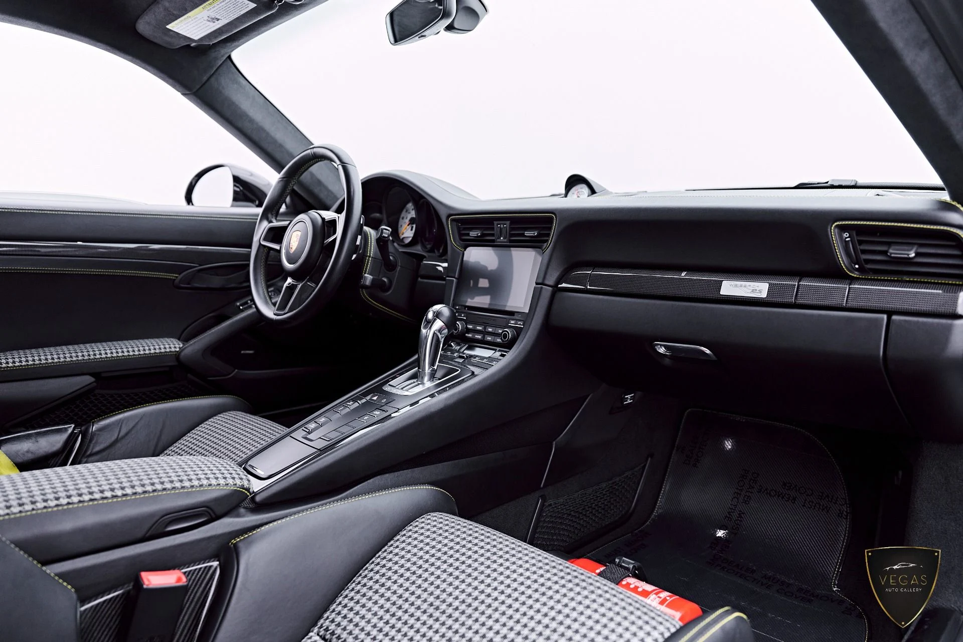 mph052_1188865326_Used_2019_Porsche_911_GT_3_RS_1783382361_231a6dd313