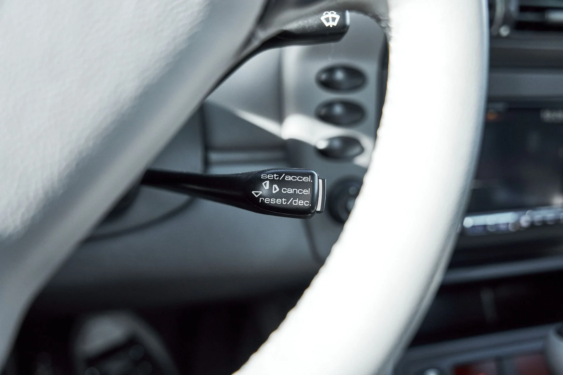 mph052_120292292_Used_2002_Porsche_911_Carrera_1766458488_bb240d718b