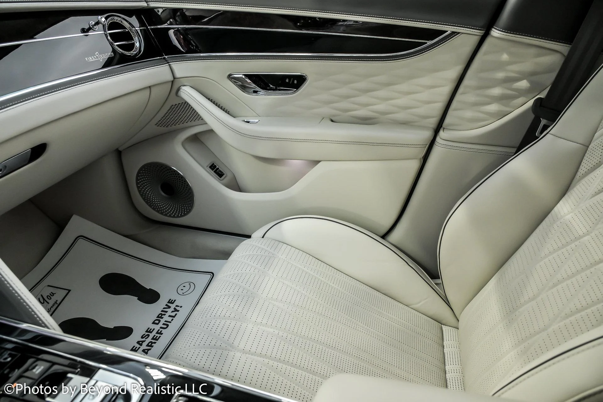 mph052_1225474092_Used_2021_Bentley_Flying_Spur_V8_First_Edition_1763629717_1dc715f53f