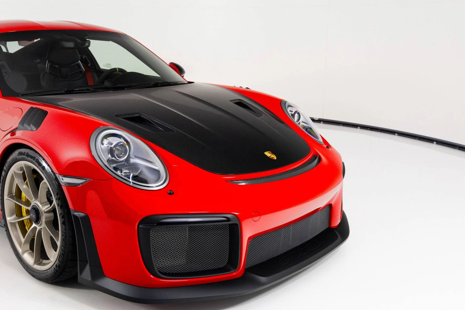 mph052_1244076364_Used_2019_Porsche_911_GT_2_RS_1761868498_0525df0603