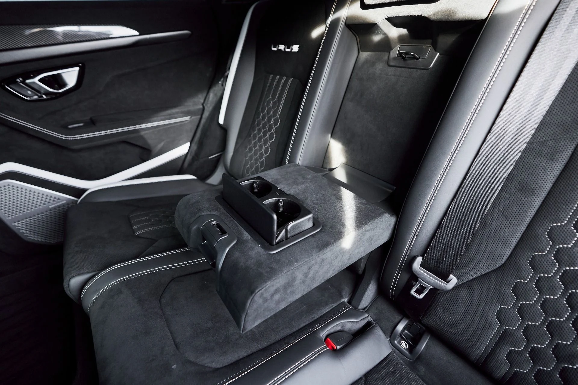 mph052_1251398468_Used_2024_Lamborghini_Urus_Performante_1764730744_2d52f6c41c