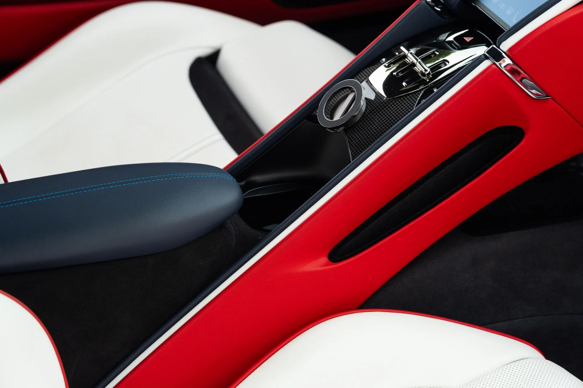 mph052_1273259835_Used_2023_Ferrari_Roma_1777005512_2cc148d879