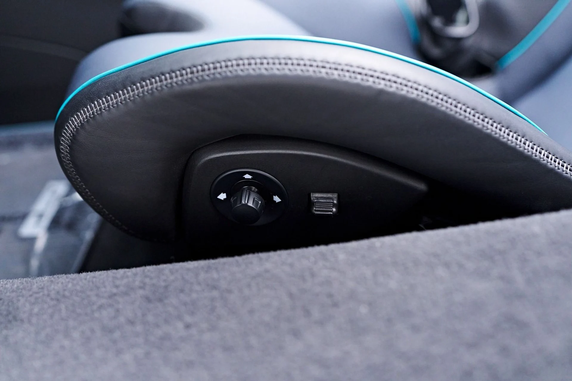 mph052_1279719052_Used_2025_Mc_Laren_Artura_Tech_Lux_1745952984_8244dda6aa