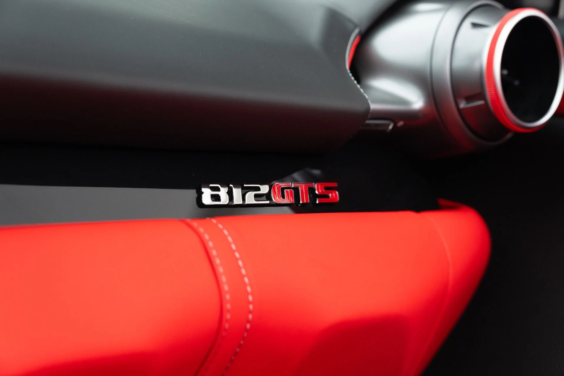 mph052_1280016471_Used_2022_Ferrari_812_GTS_1768275128_0b50a9f5b2