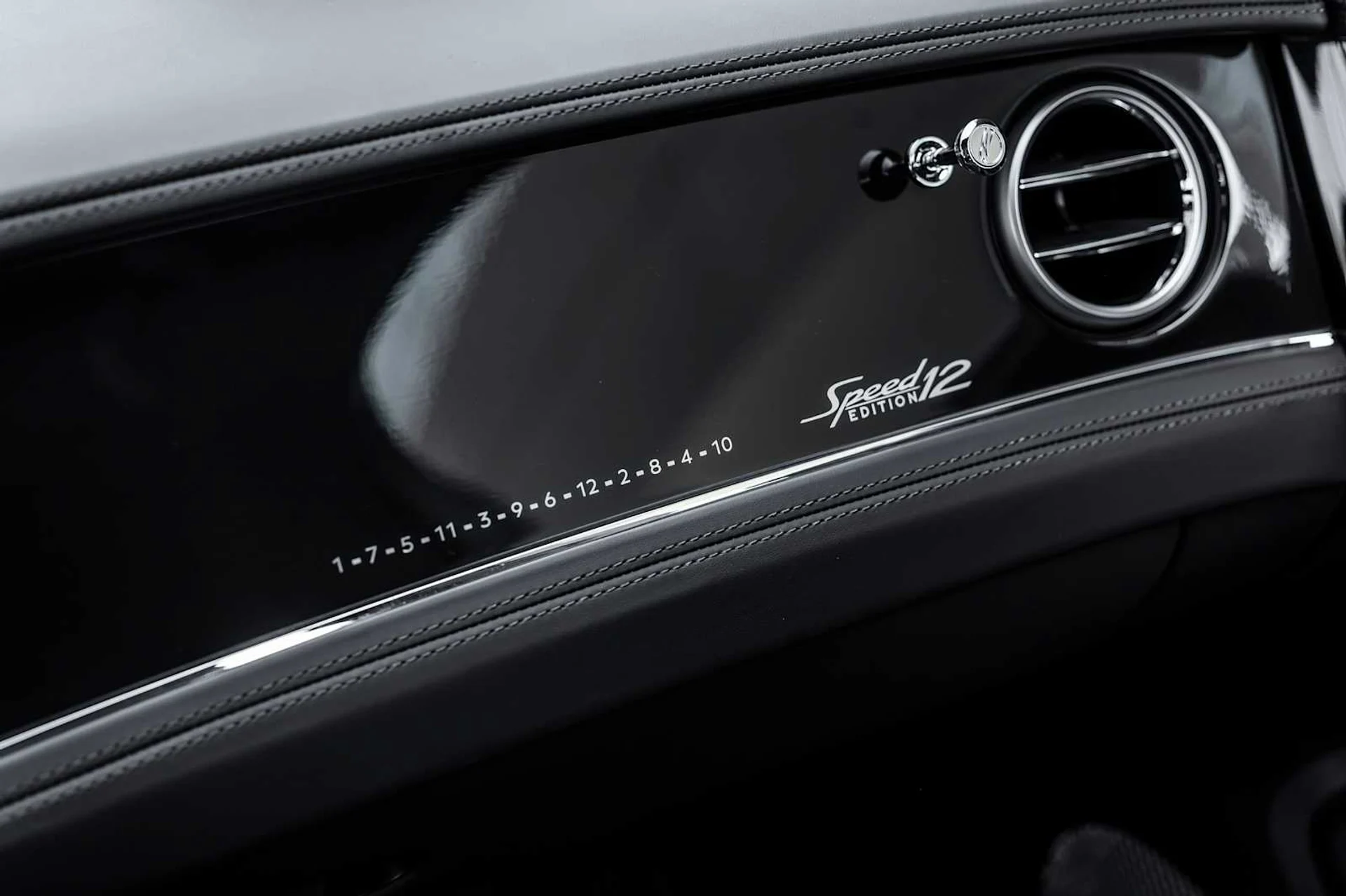 mph052_1287127048_e4a7b128bdbabb32a8af6ad06c6907b4x_12eff9fbb6