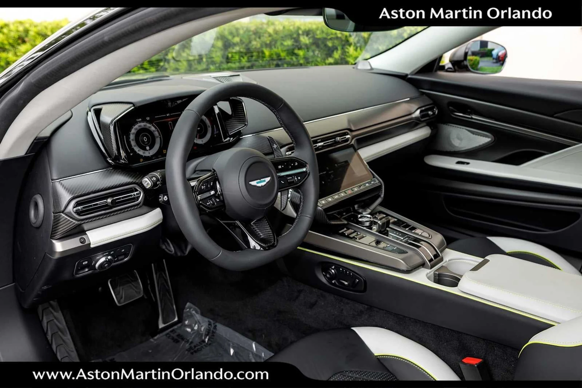 mph052_128842701_53_415bca5019