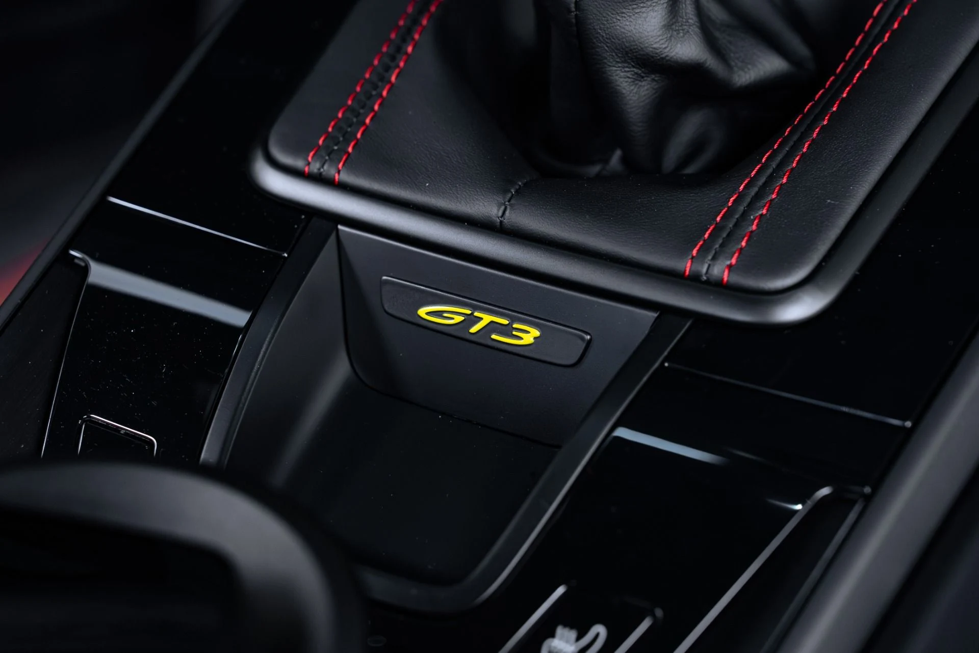 mph052_1310613617_Used_2022_Porsche_911_GT_3_1773417963_656079e26e