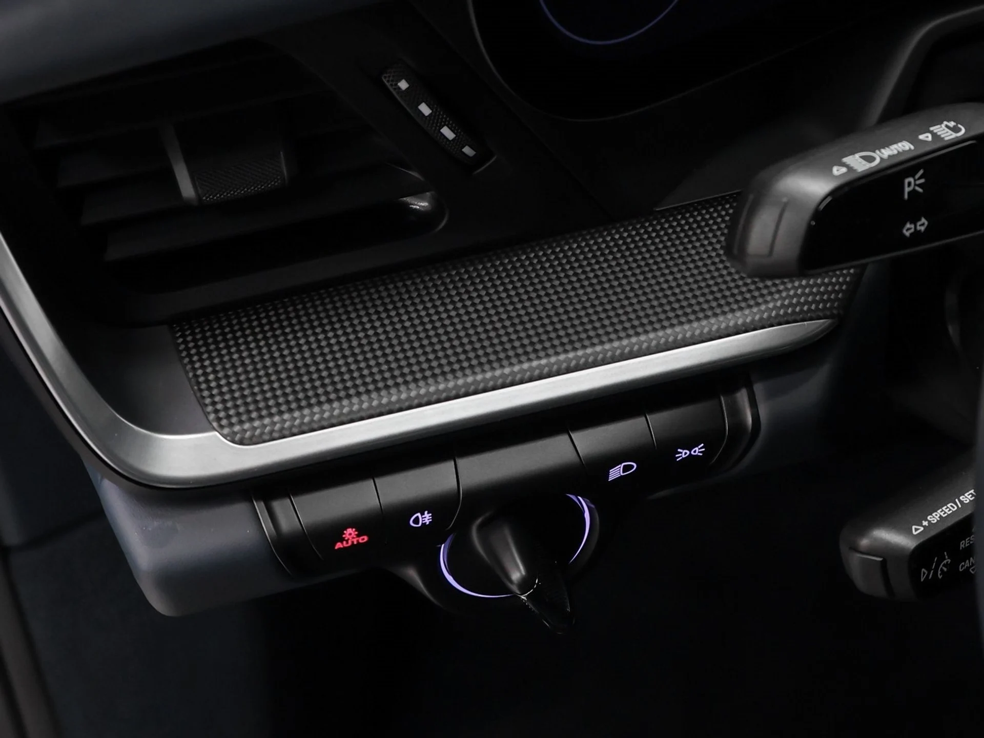 mph052_13110738_53_94dc67ae3c