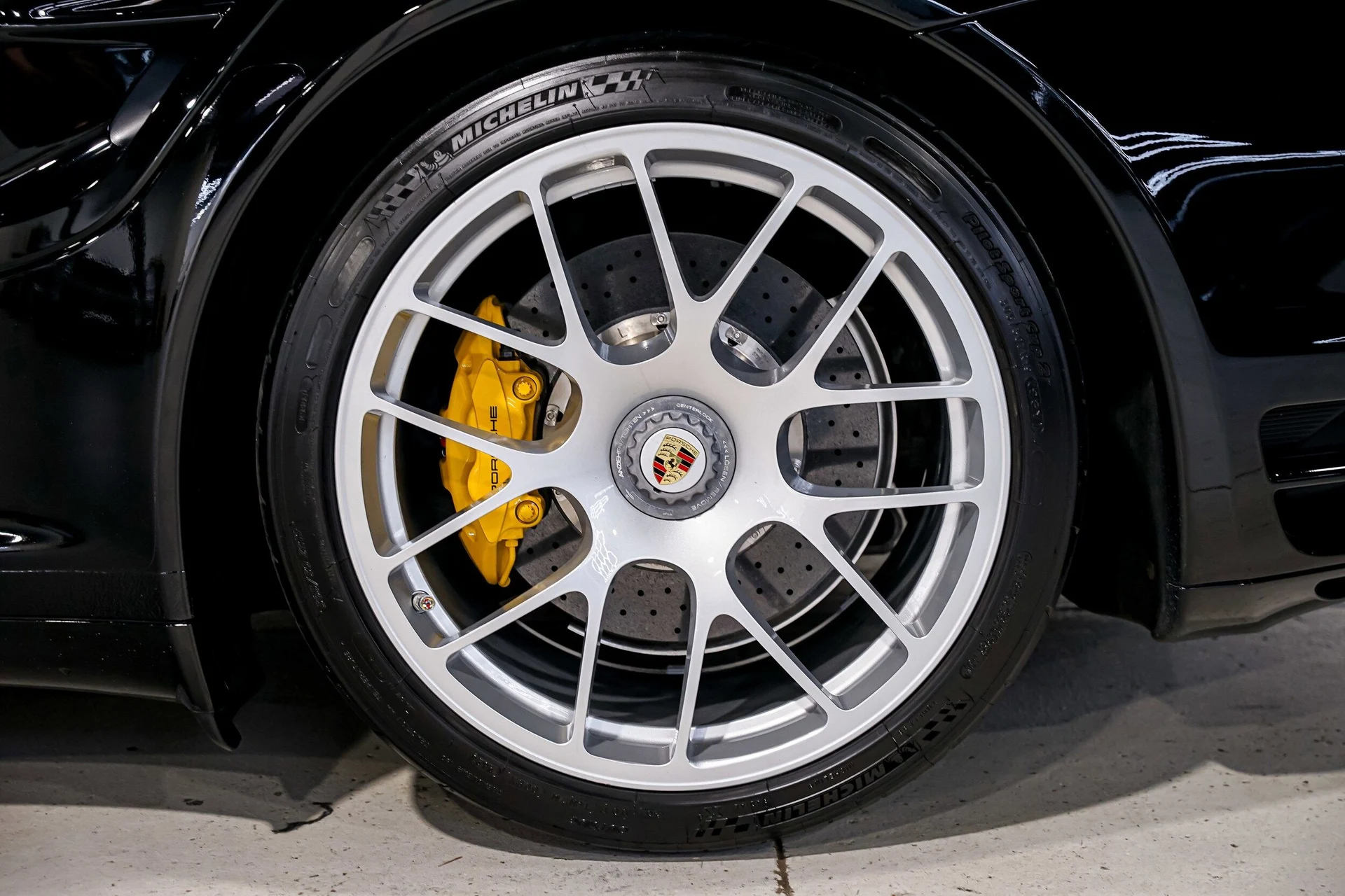 mph052_1319338530_a8339e6a9725924155bb85fa47a4e9e8x_b1ab6dff46