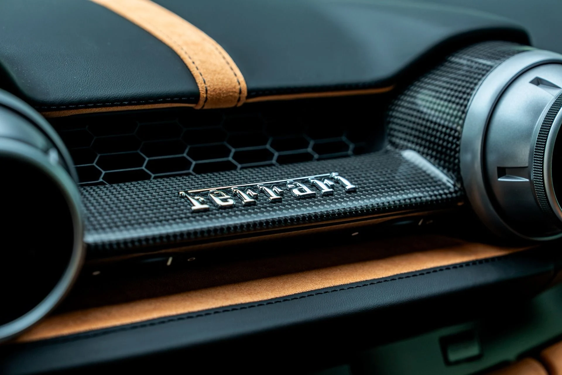 mph052_1324090519_Used_2023_Ferrari_812_GTS_1784738318_e120f7dbb3