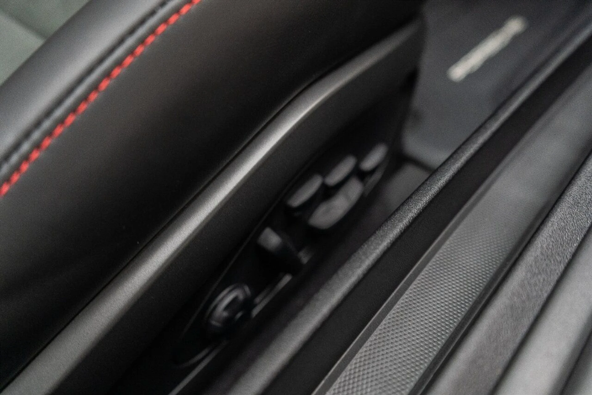 mph052_1339898714_0f249b37ab_1280_f5e1014392