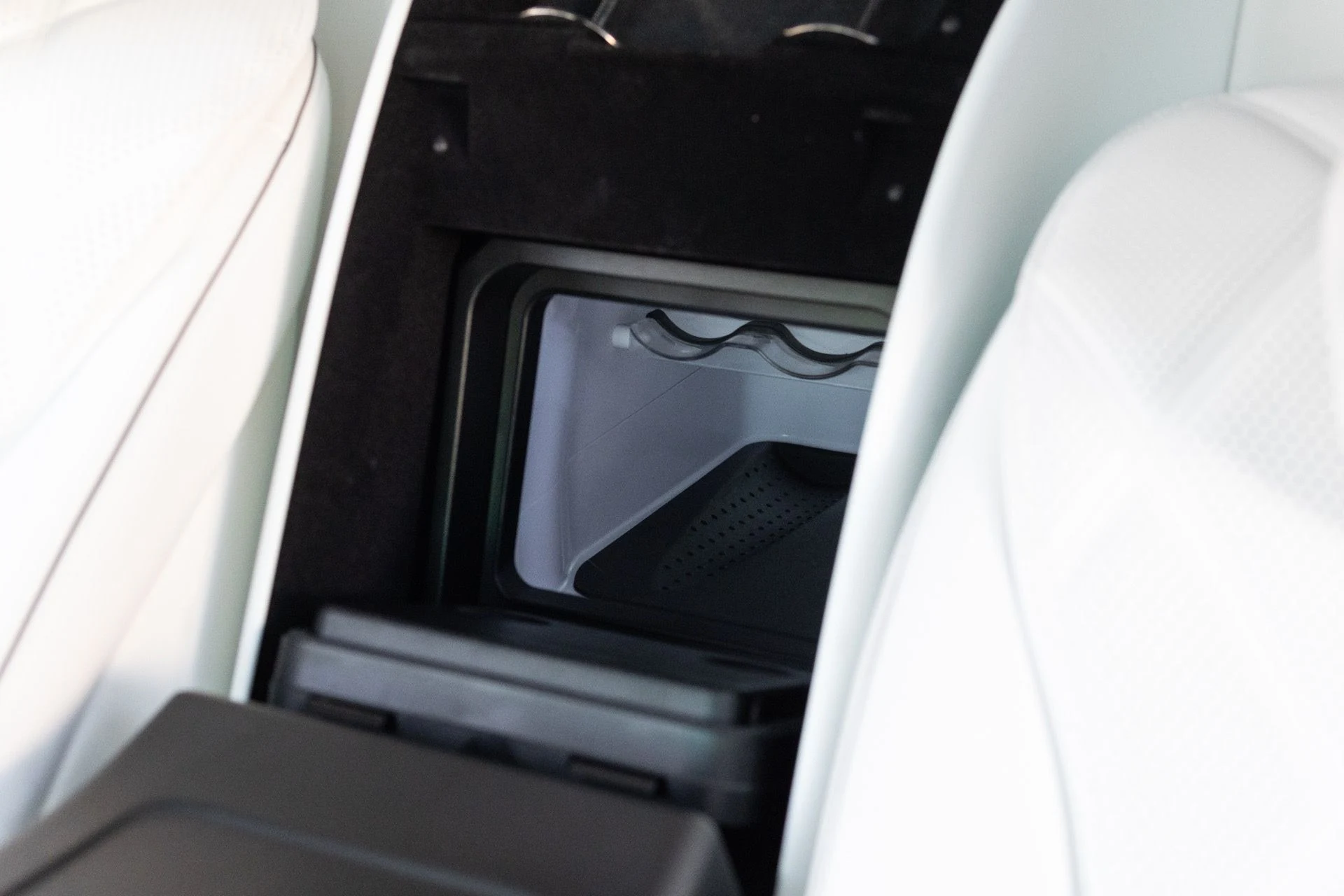 mph052_1393666074_Used_2022_Mercedes_Benz_S_Class_Mercedes_Maybach_S_580_4_MATIC_1769453531_ed9ed88349