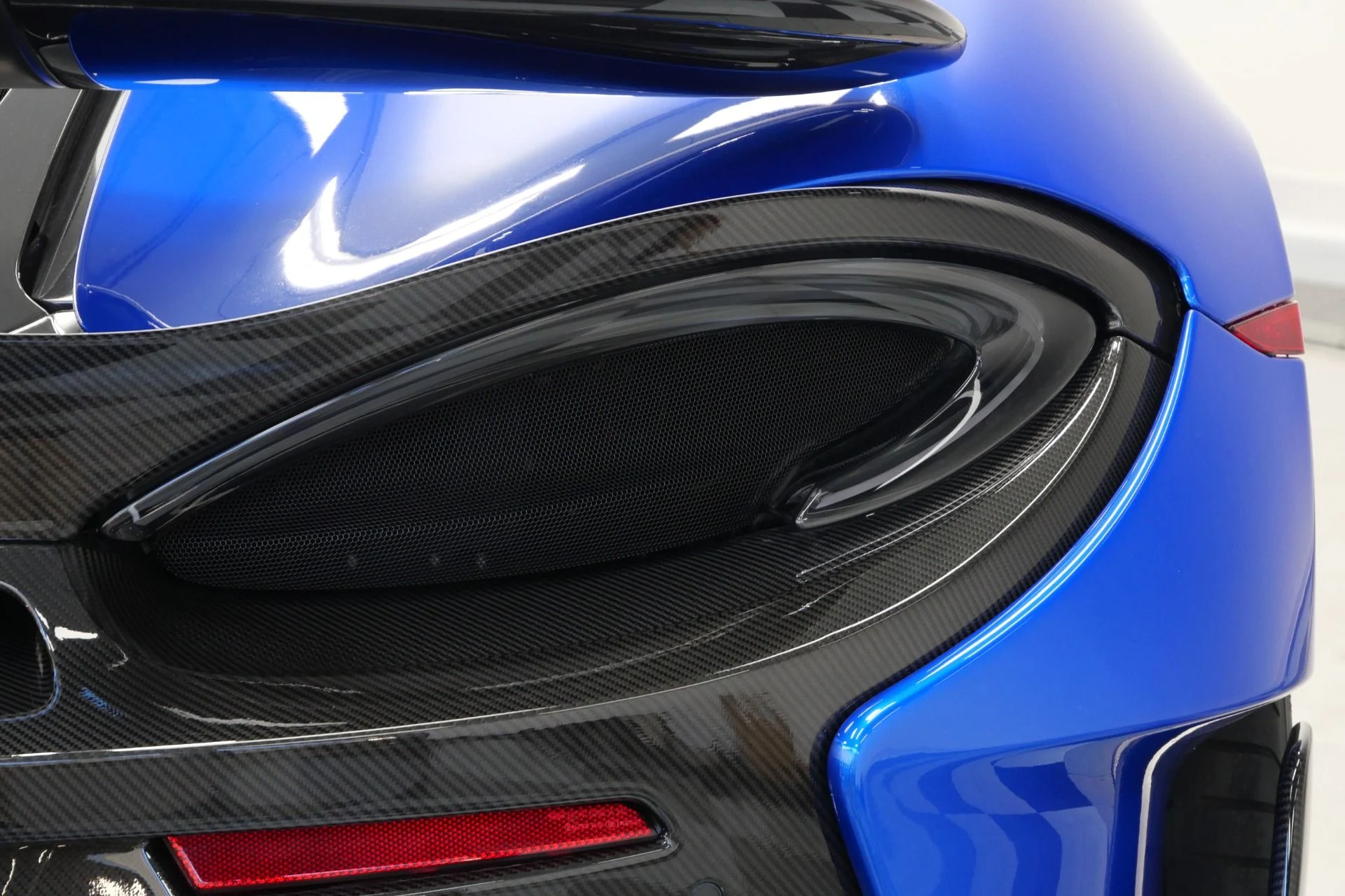 mph052_1421896297_Used_2019_Mc_Laren_600_LT_Carbon_Packs_1_and_2_Bowers_and_Wilkins_Audio_Ultra_Lightweight_Wheels_1767975670_cf547db436