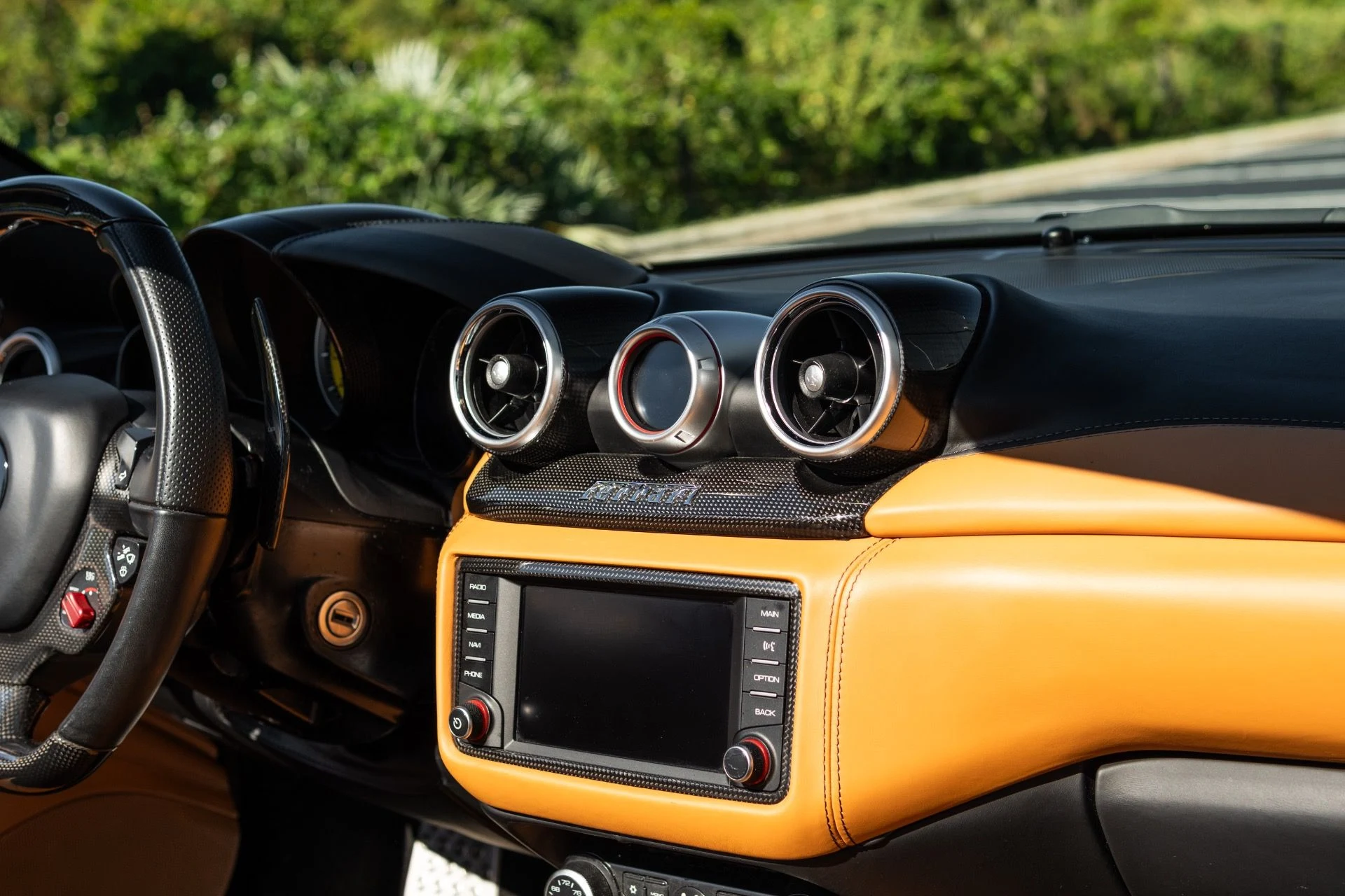 mph052_1425018569_Used_2017_Ferrari_California_T_1767065452_1f6b8ea79e
