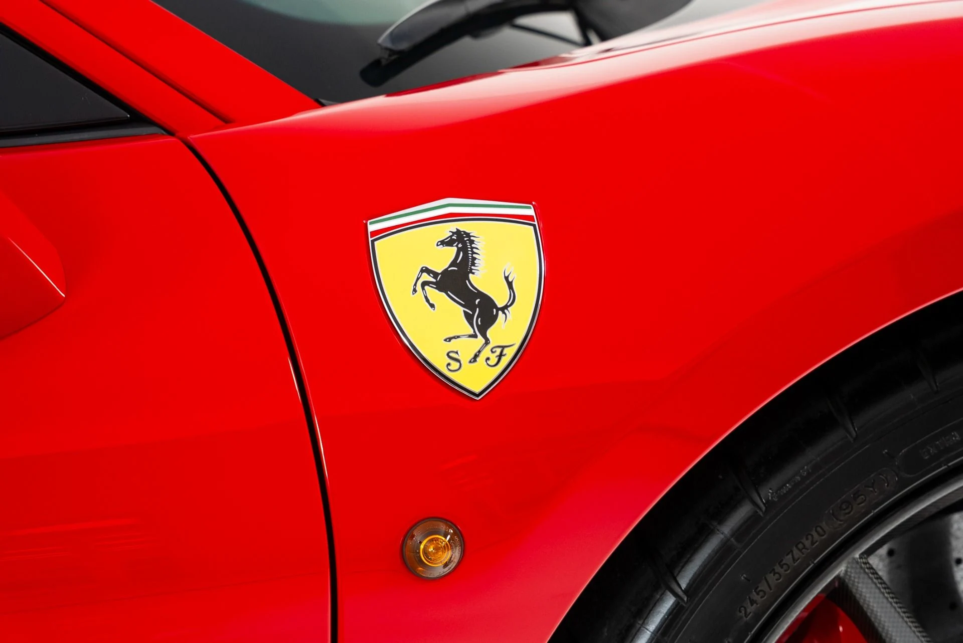 mph052_1426500497_Used_2019_Ferrari_488_Pista_1760379304_ff0a76e79c