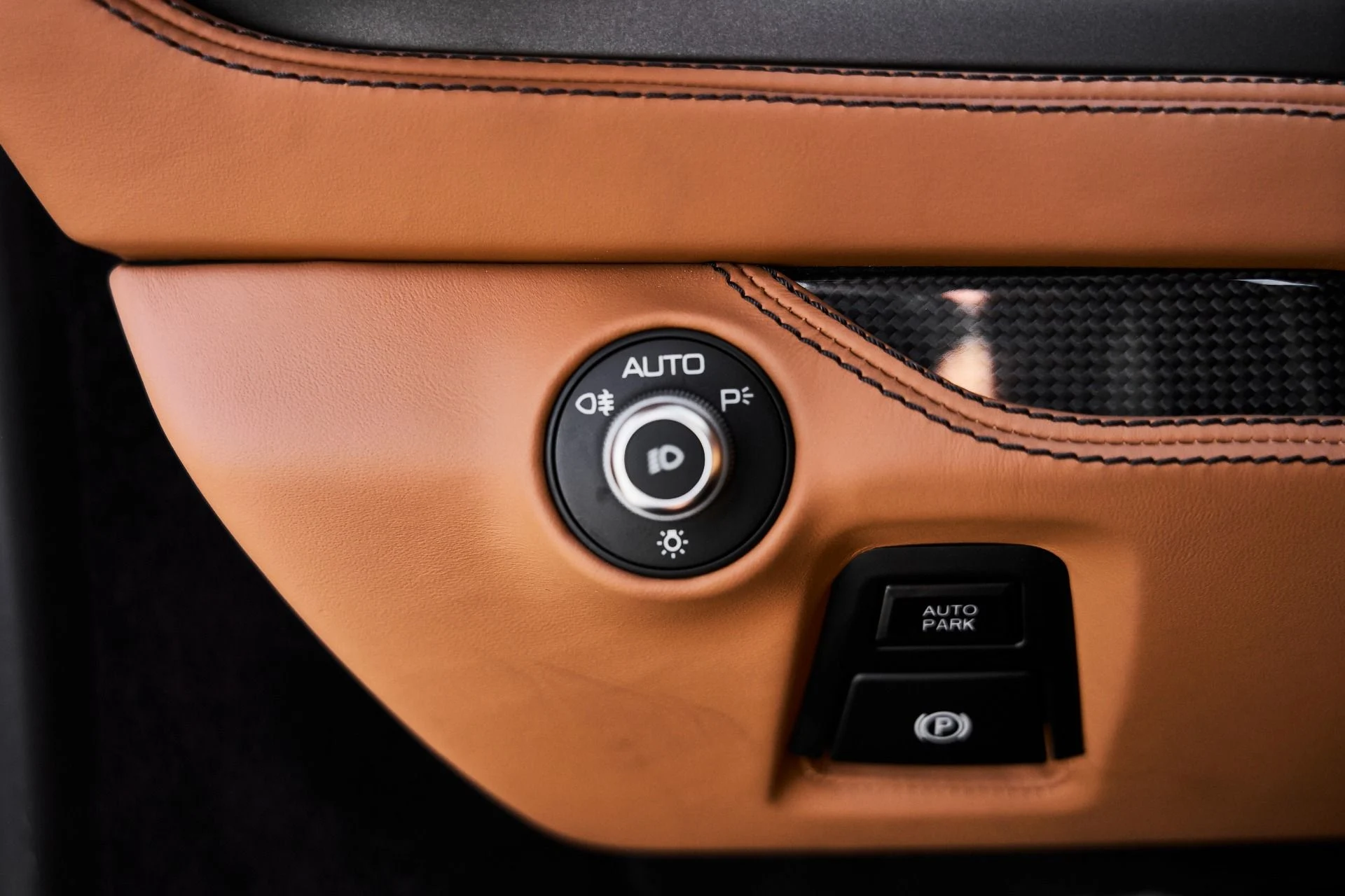 mph052_1449957804_Used_2020_Ferrari_F8_Tributo_Base_1774546189_7c54dbb236