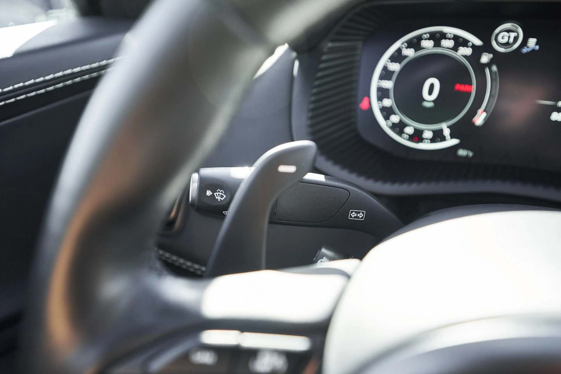mph052_1456401716_Used_2023_Aston_Martin_DBX_707_1759982397_d8b7105d7e