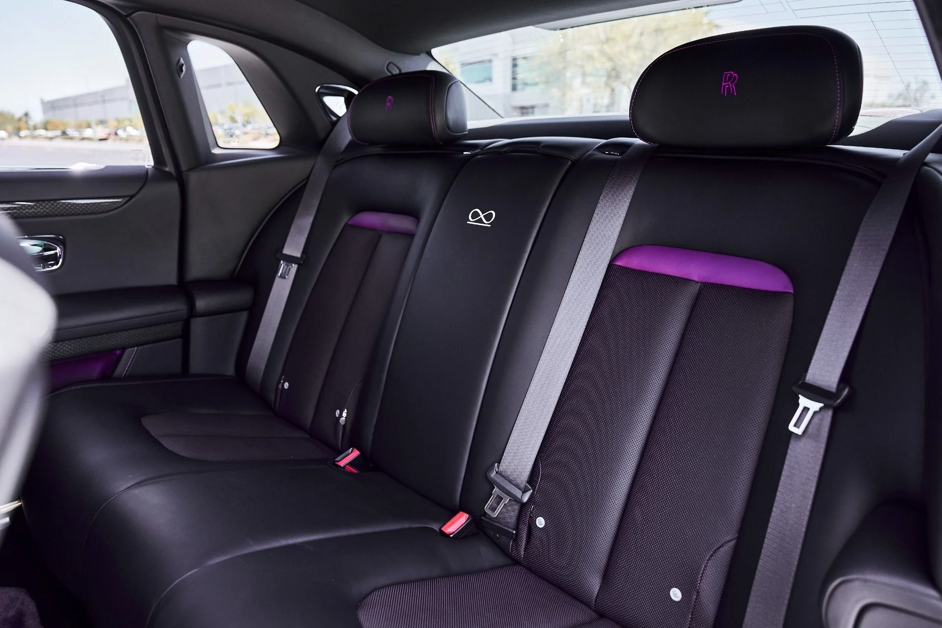 mph052_1475874114_Used_2024_Rolls_Royce_Ghost_Base_1781131221_63d5d028ac