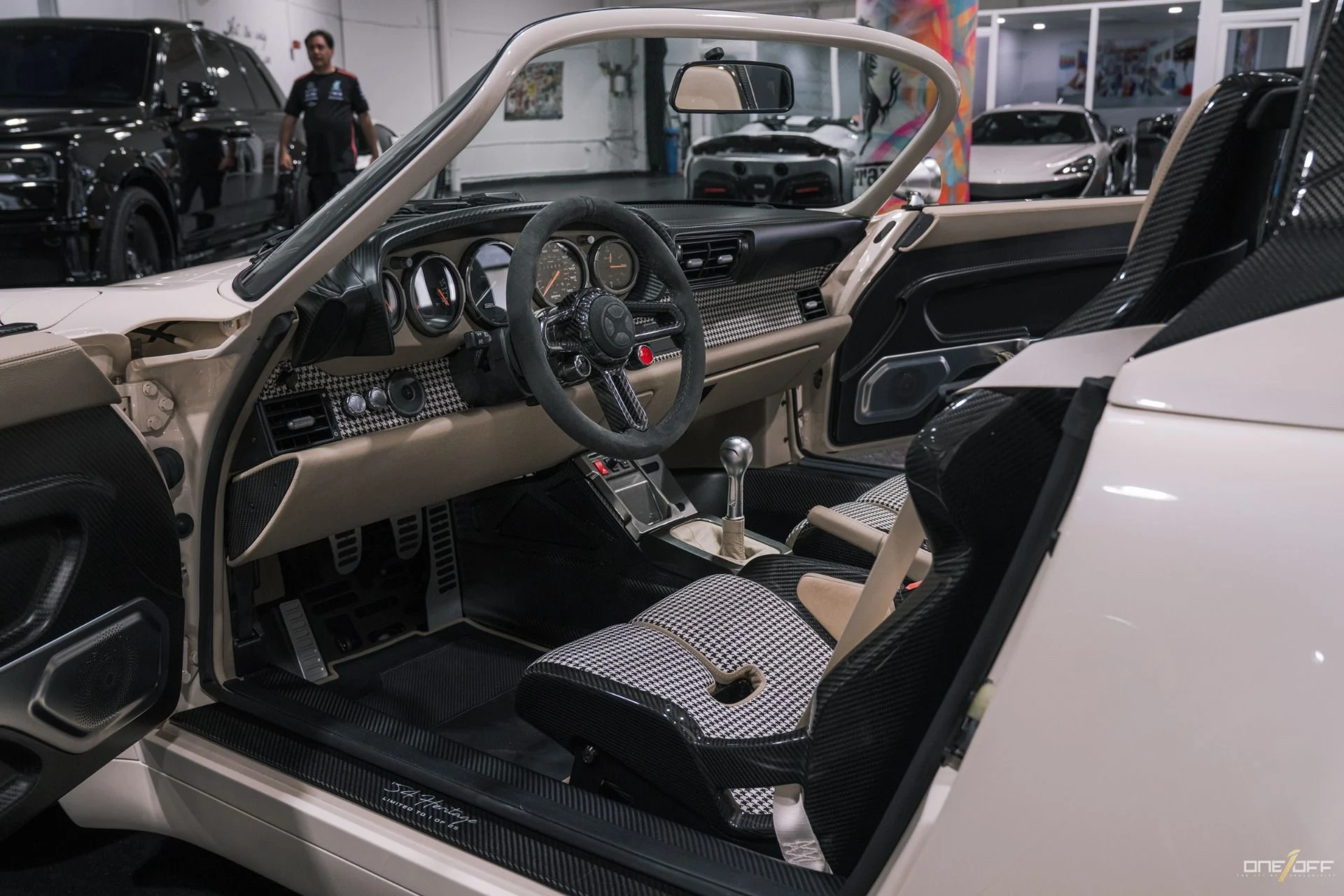 mph052_1482434670_Used_1997_Porsche_911_Gunther_Werks_Speedster_1762325156_96be30d9b9