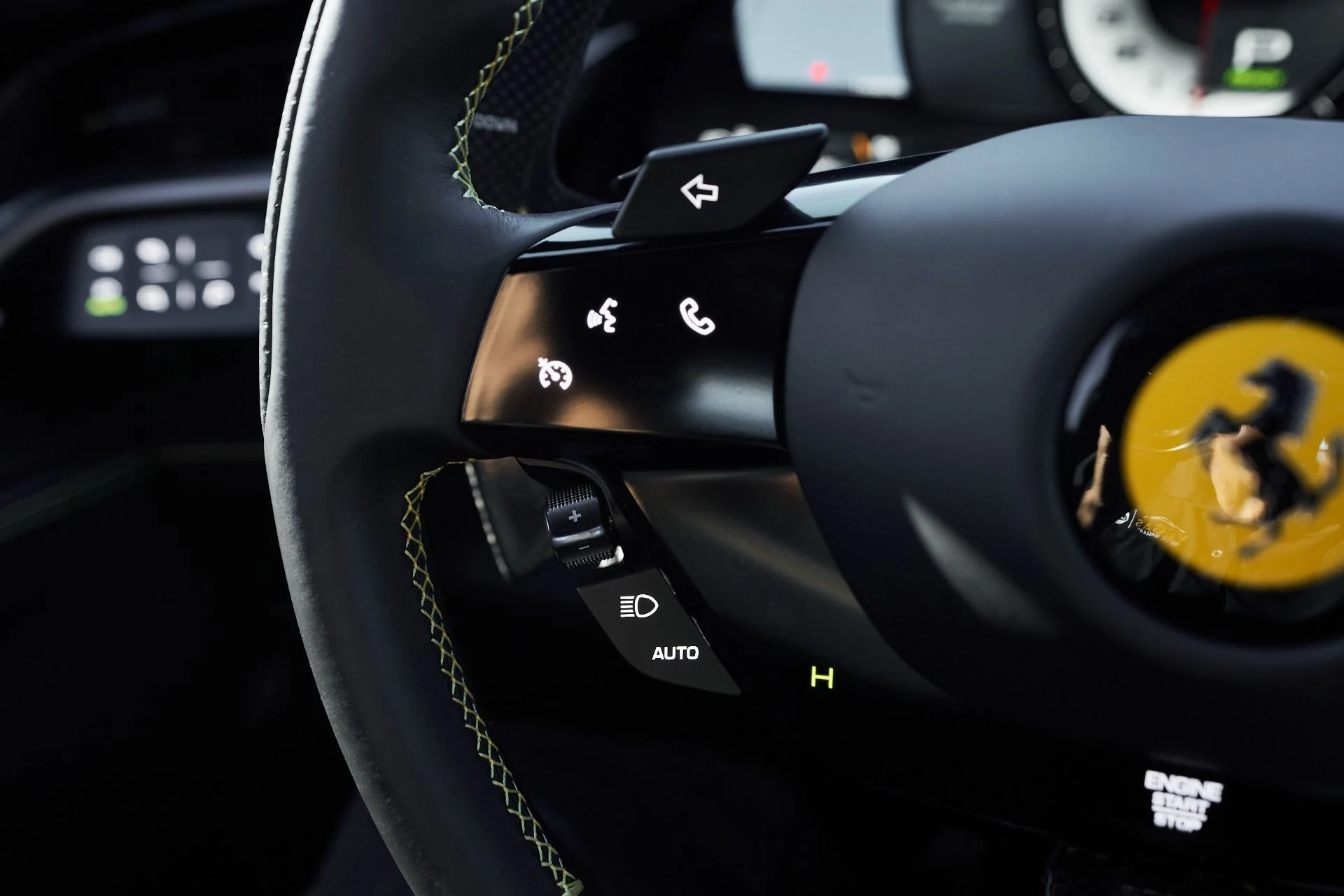 mph052_1529922358_Used_2023_Ferrari_SF_90_Stradale_1762821718_86c718cb1b