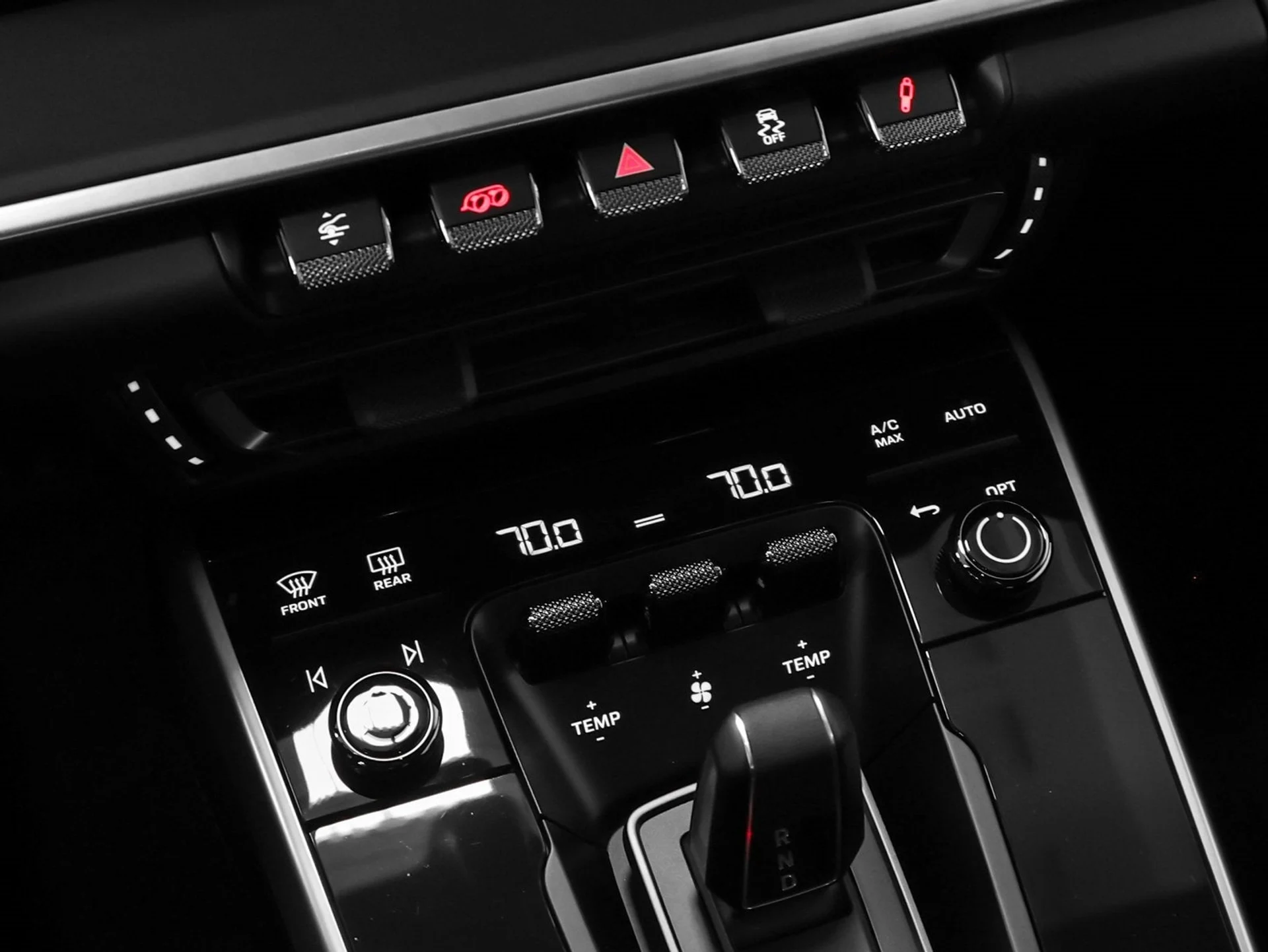 mph052_1532353602_53_1f0ecf705f