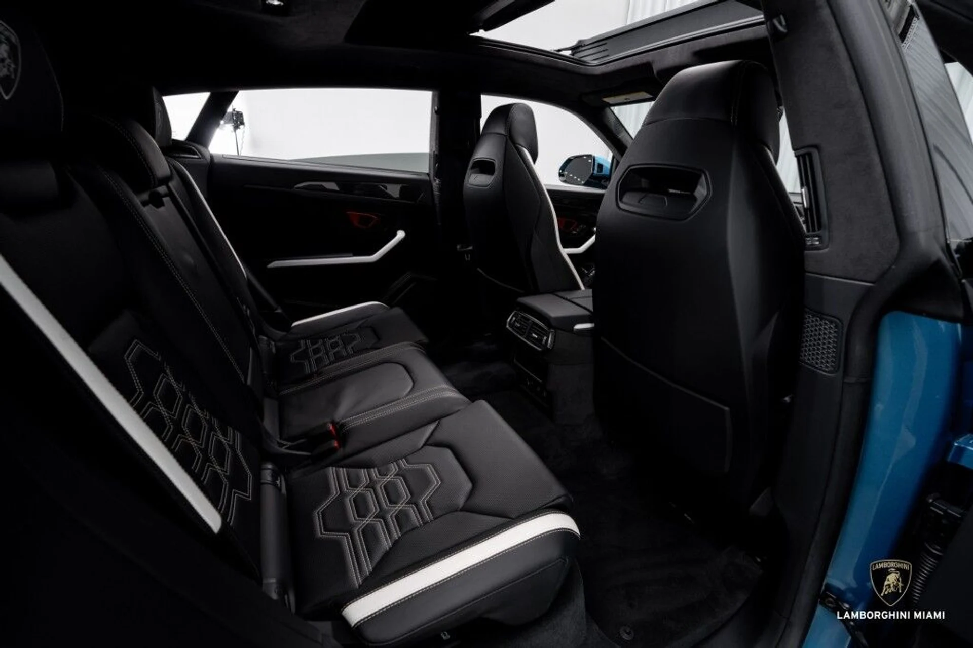 mph052_1541167748_a3fb702567563539ae56943d342e3cfb_049910d7a0