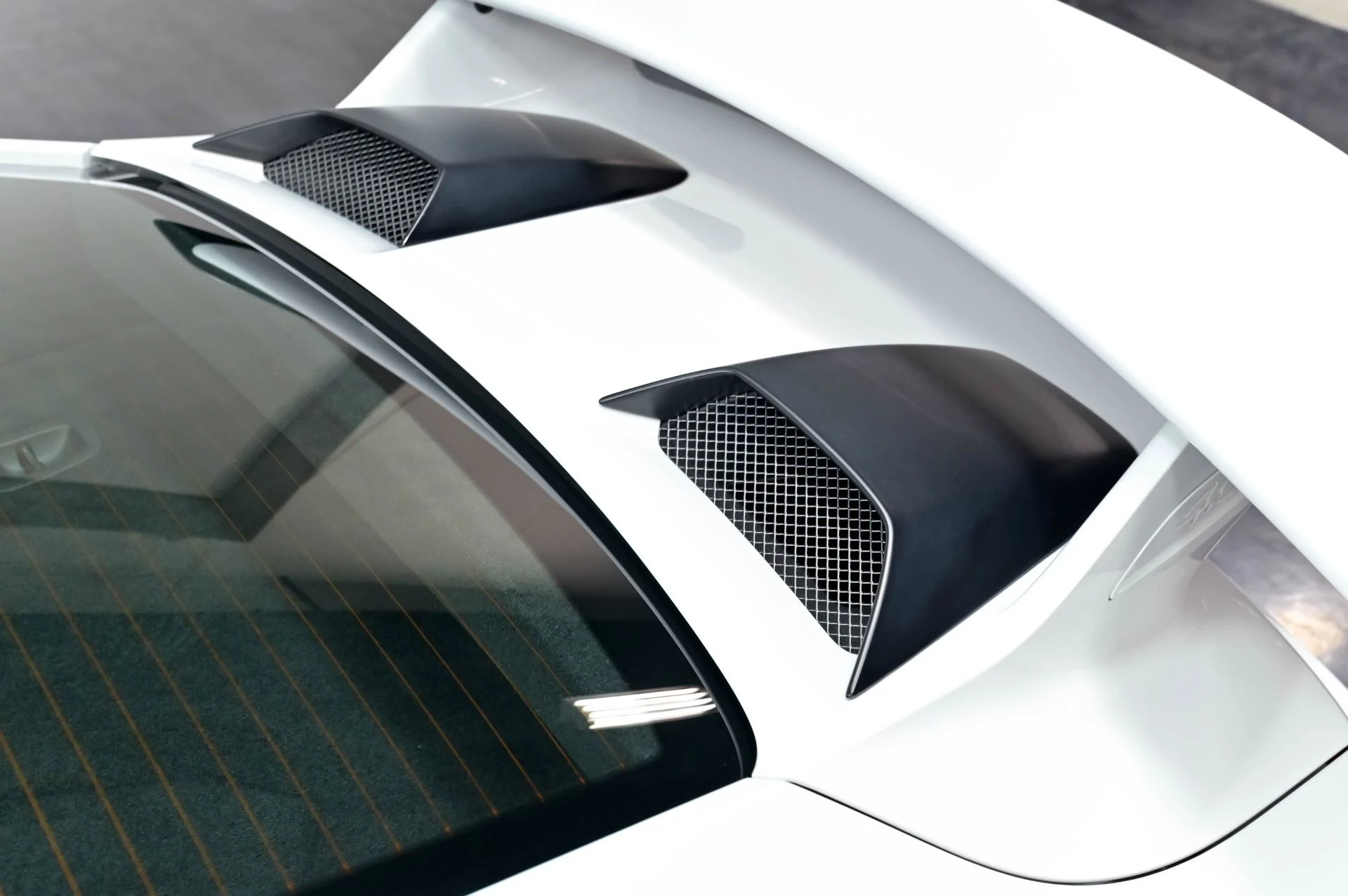 mph052_1545501670_Used_2018_Porsche_911_GT_3_1778195447_7af2a029ad