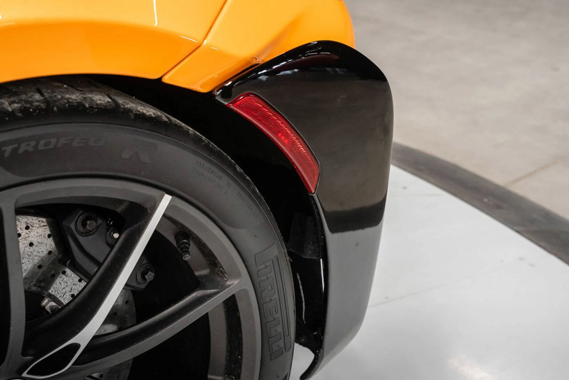 mph052_15527636_mclaren_765lt_2021_7b052a7bd1