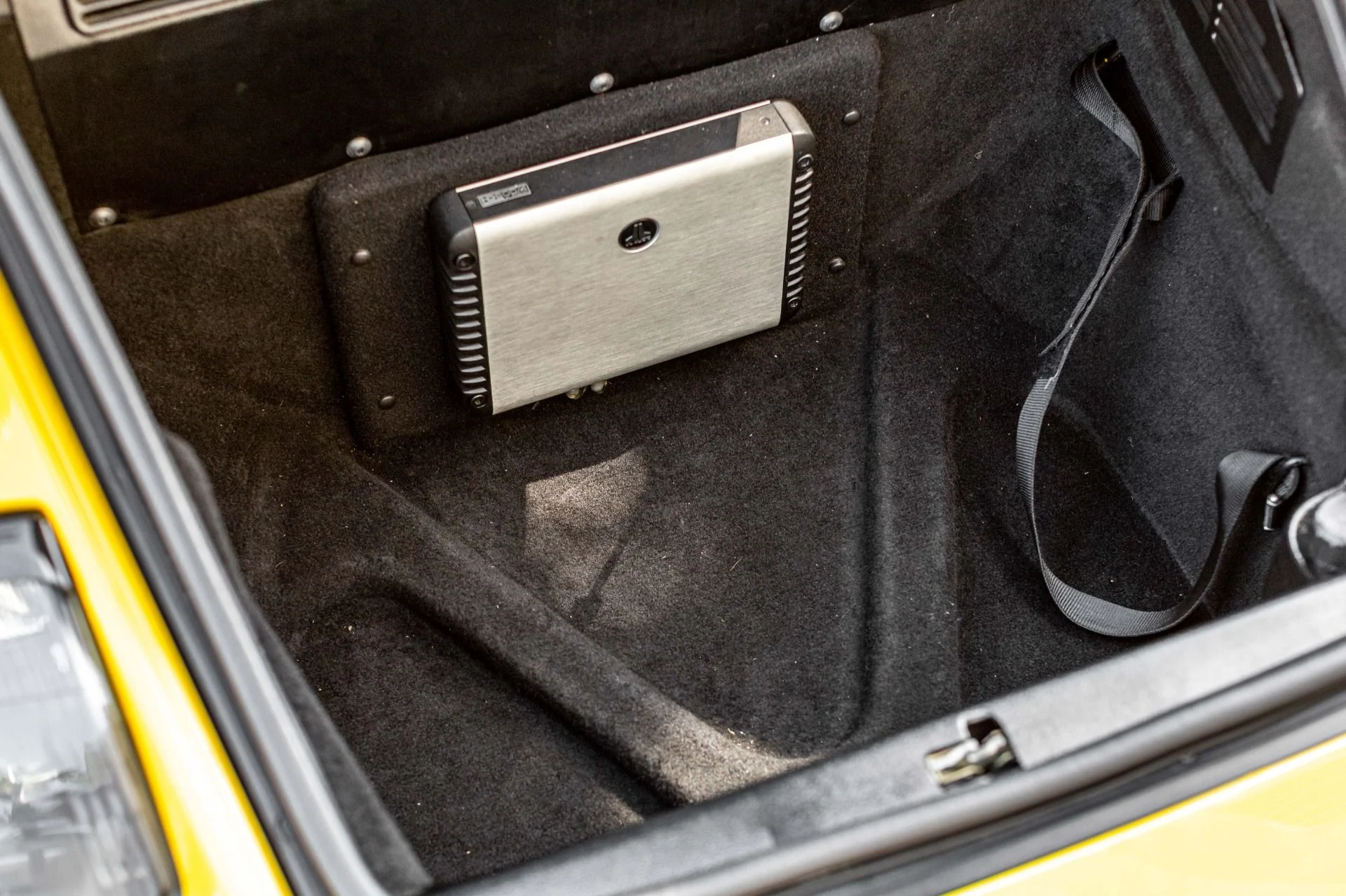 mph052_1569793107_Used_2001_Lamborghini_Diablo_VT_IMMACULATE_CONDITION_W_EXTENSIVE_CARBON_19_K_SERVICE_PERFORMED_1658444927_fb9c0b9ef3