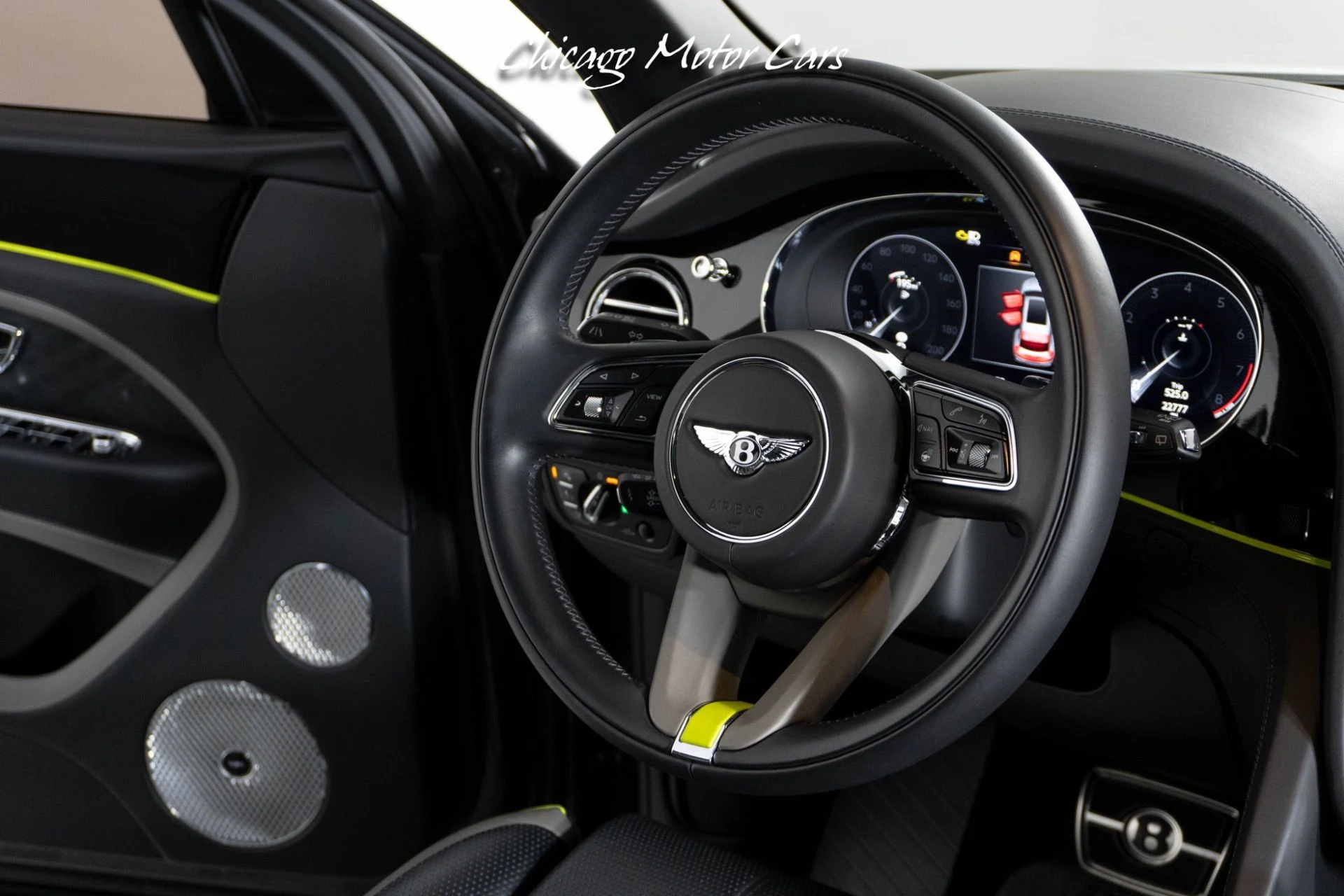 mph052_1601925746_13453_p53_l_427bf3e4b5