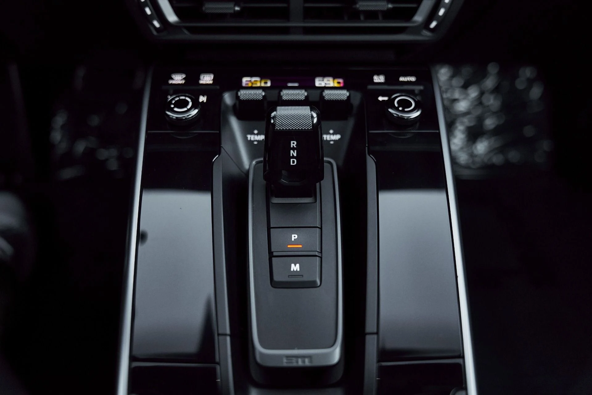 mph052_16100492_Used_2021_Porsche_911_Turbo_S_1769305719_3f87e56601