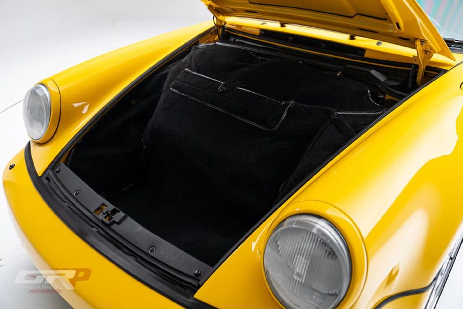 mph052_167437436_2569_BBD_9_59_F3_45_D9_BD_94_60293_E926930_e7f95d27f1