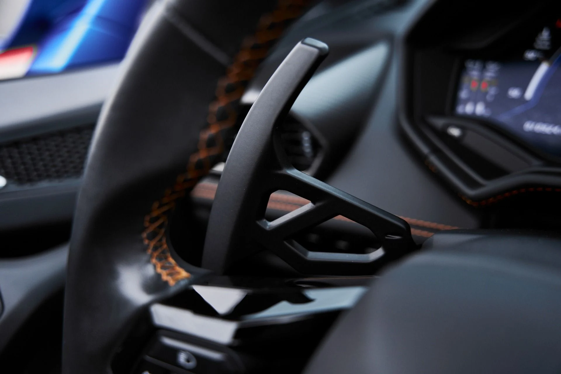 mph052_1689274082_Used_2023_Lamborghini_Huracan_EVO_Base_1775006712_f6a159a762