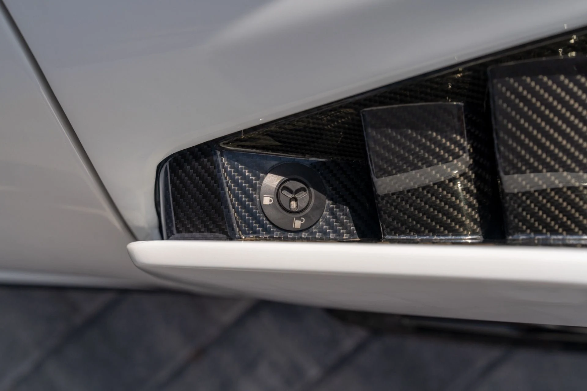 mph052_17005428_Used_2021_Lamborghini_Huracan_STO_1787070219_82b64083ea
