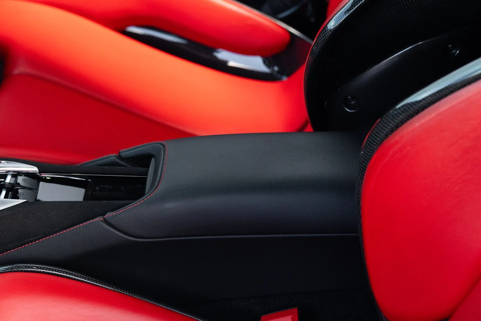 mph052_1731524105_Used_2022_Ferrari_SF_90_Stradale_1772648801_76695c5e88