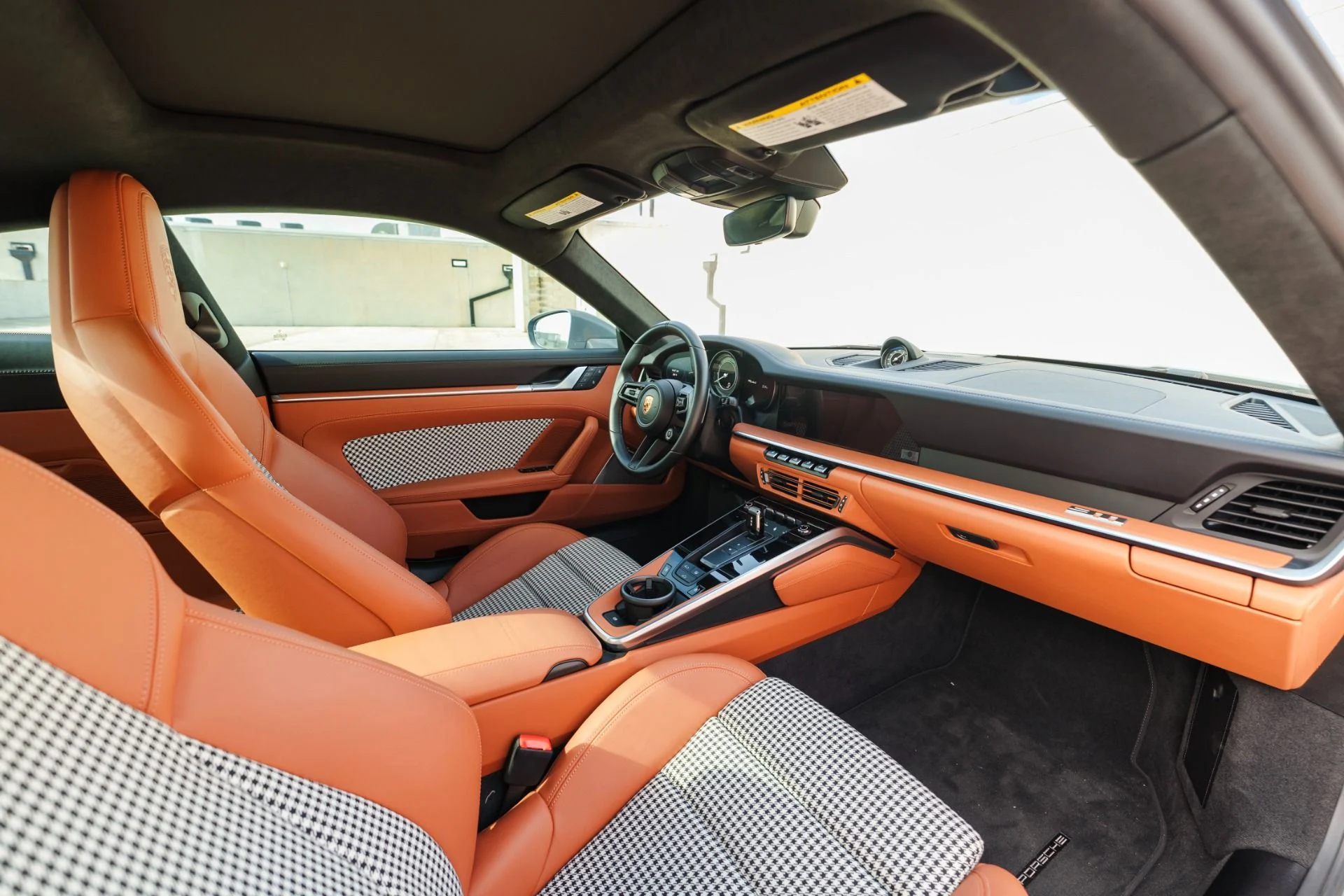 mph052_1751316838_Used_2024_Porsche_911_Turbo_S_1786490111_65b8507b4e