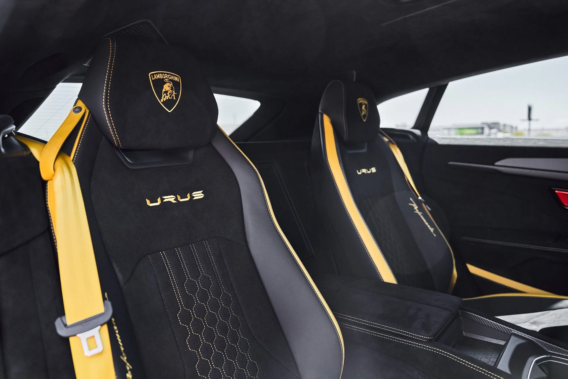 mph052_1776710660_Used_2024_Lamborghini_Urus_Performante_1778117042_7822b615e3