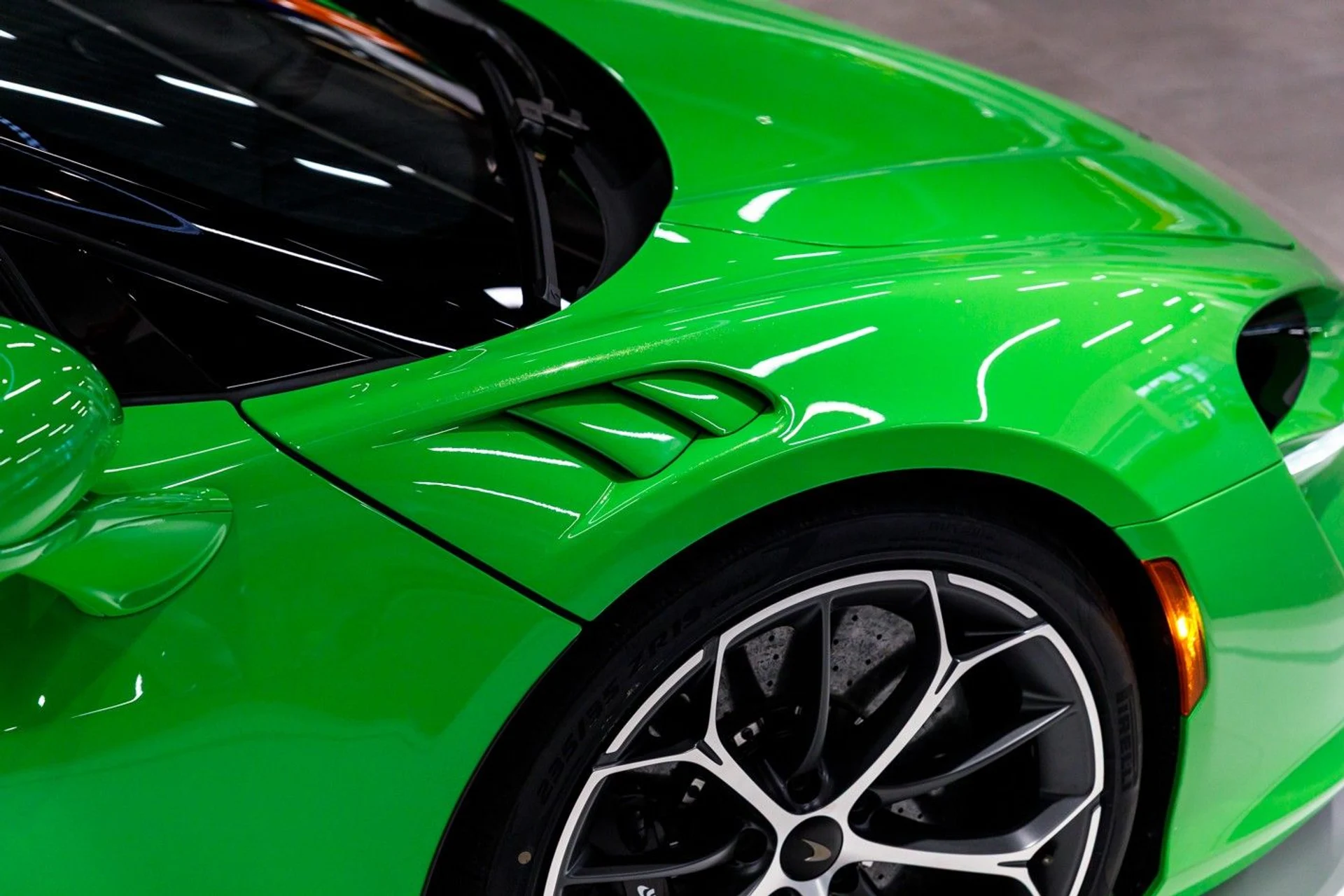 mph052_1824314575_647_p53_l_0c9da1e29b