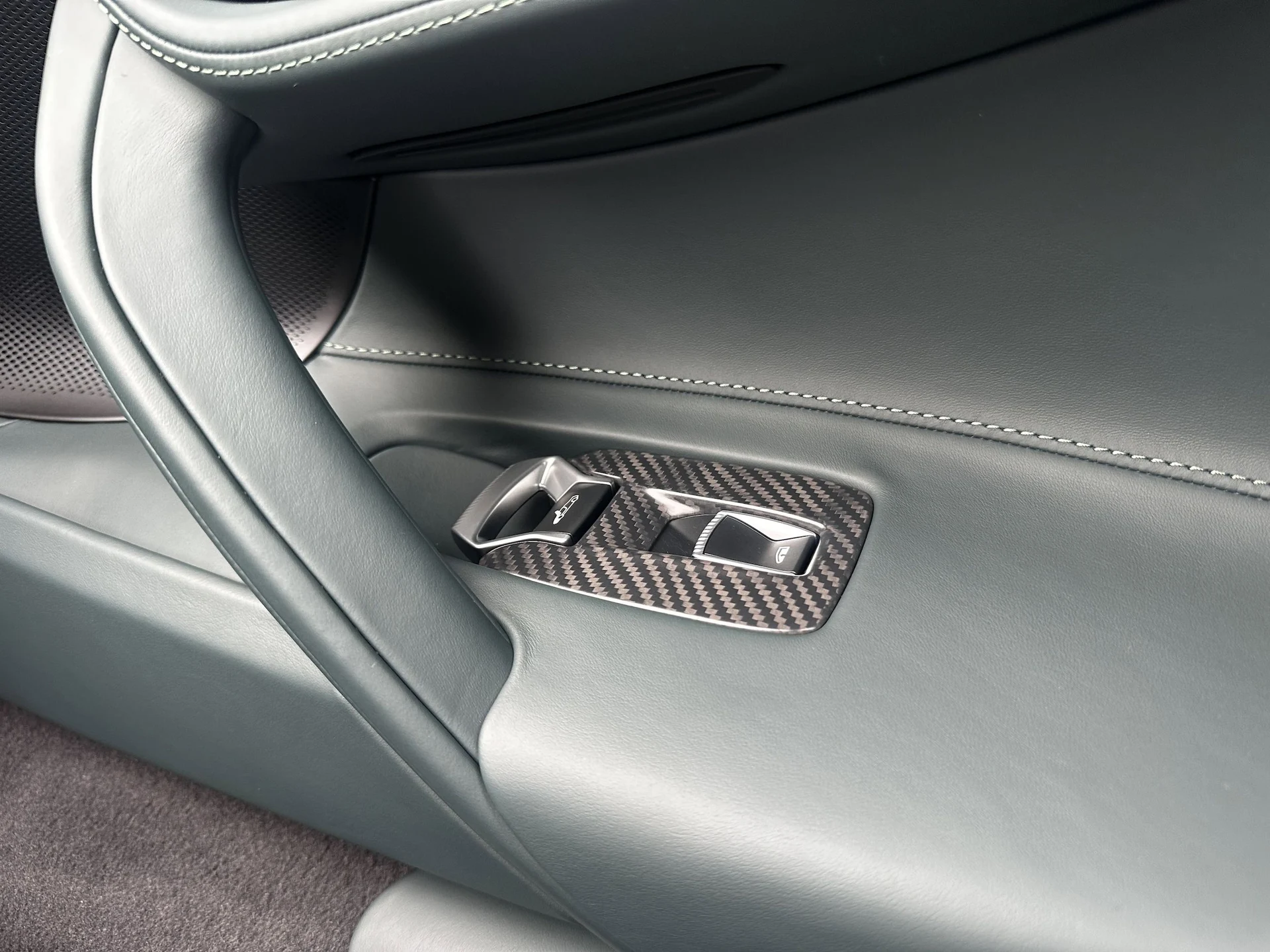 mph052_1841109203_36a2c574857f16526782ee5988baa3e4x_a6aac43821