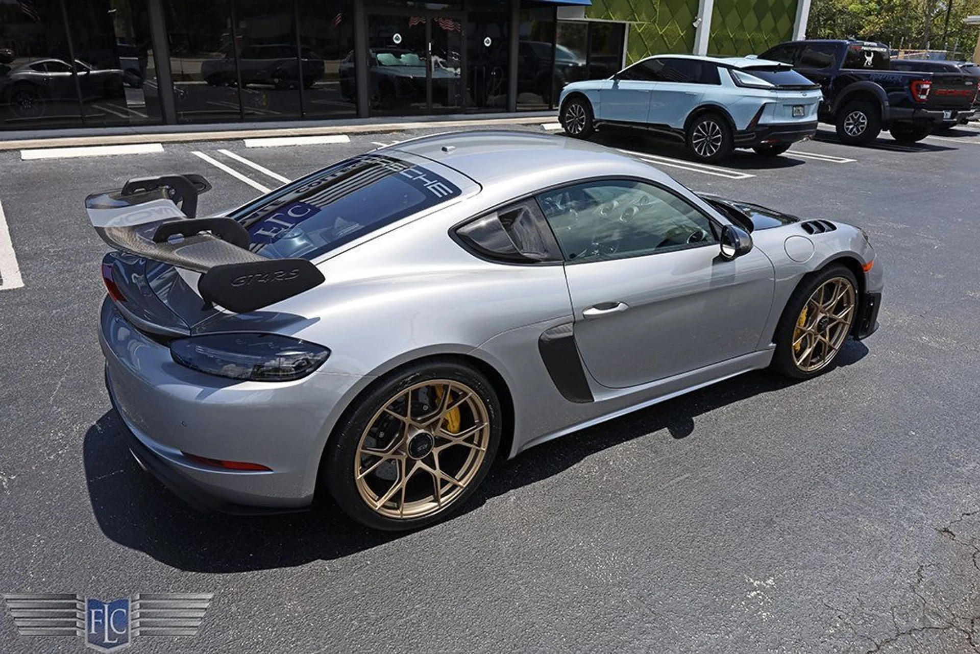 mph052_1842015007_used_2025_porsche_718_cayman_gt4rscoupe_6305_22896205_53_1024_33cc4781fa