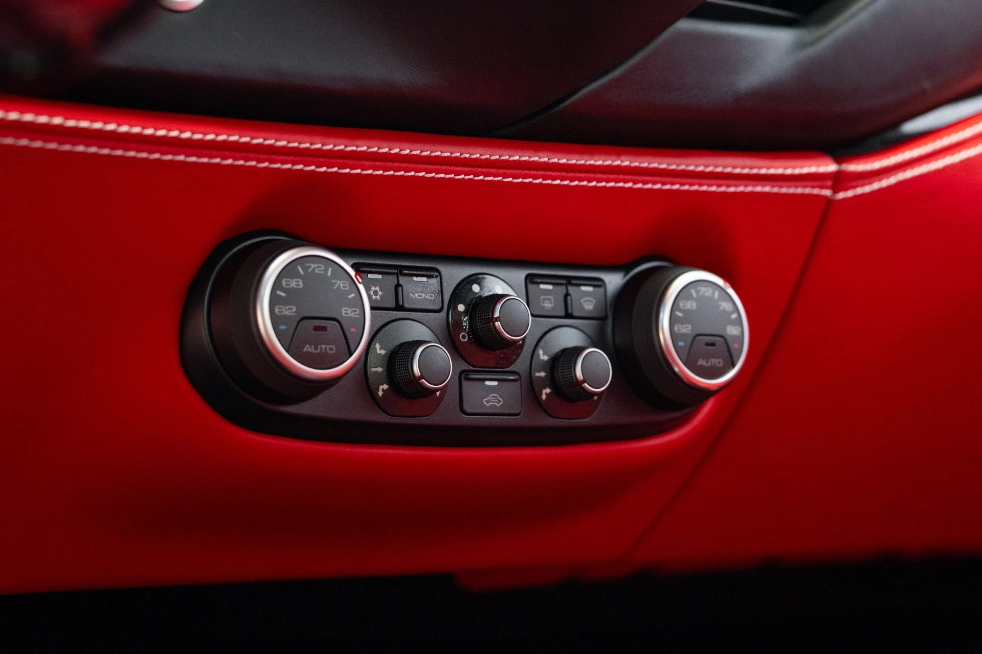 mph052_185278264_Used_2017_Ferrari_488_GTB_1776194926_8627bae7fb