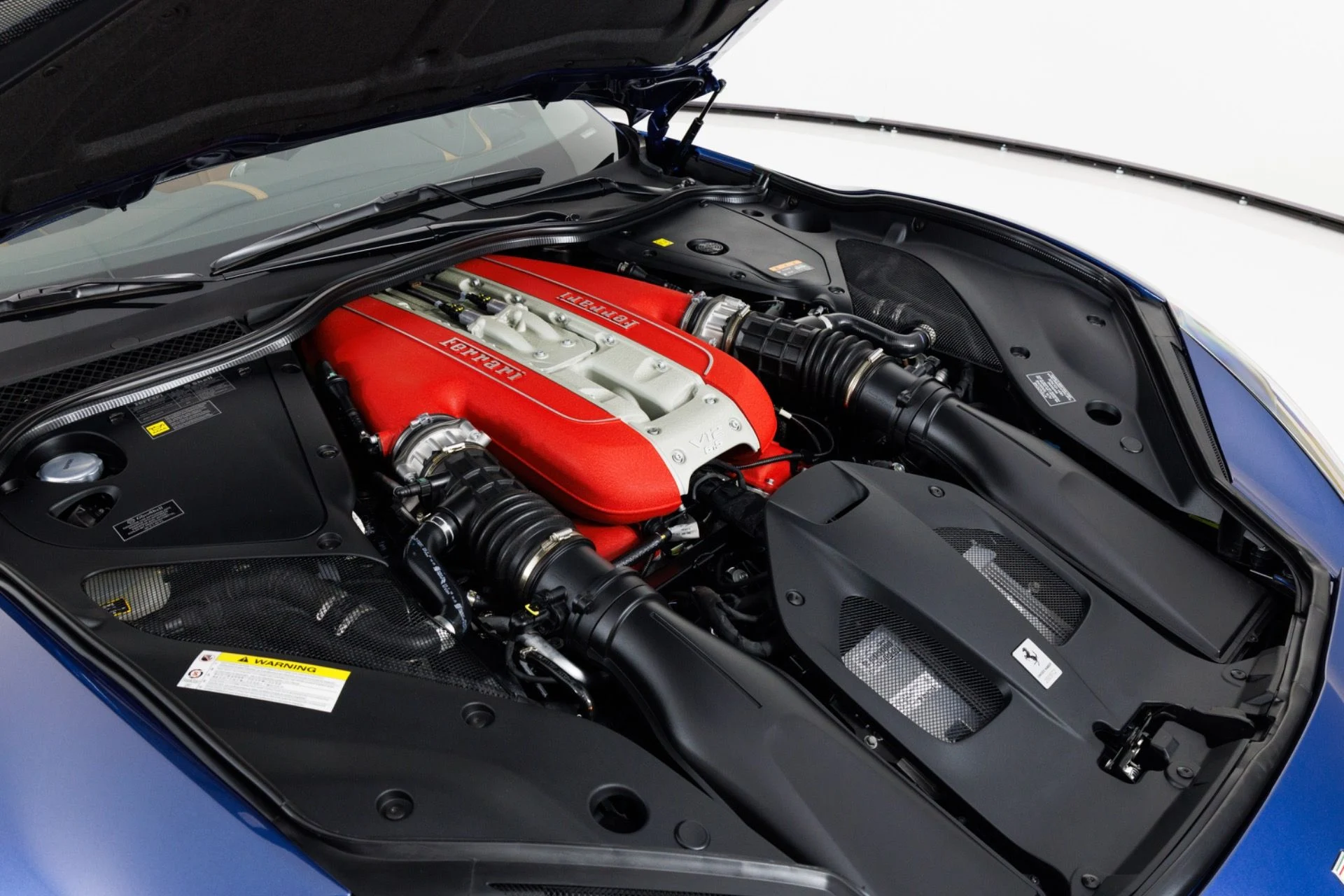 mph052_1864923044_Used_2021_Ferrari_812_GTS_1786404031_d93bd26b5f