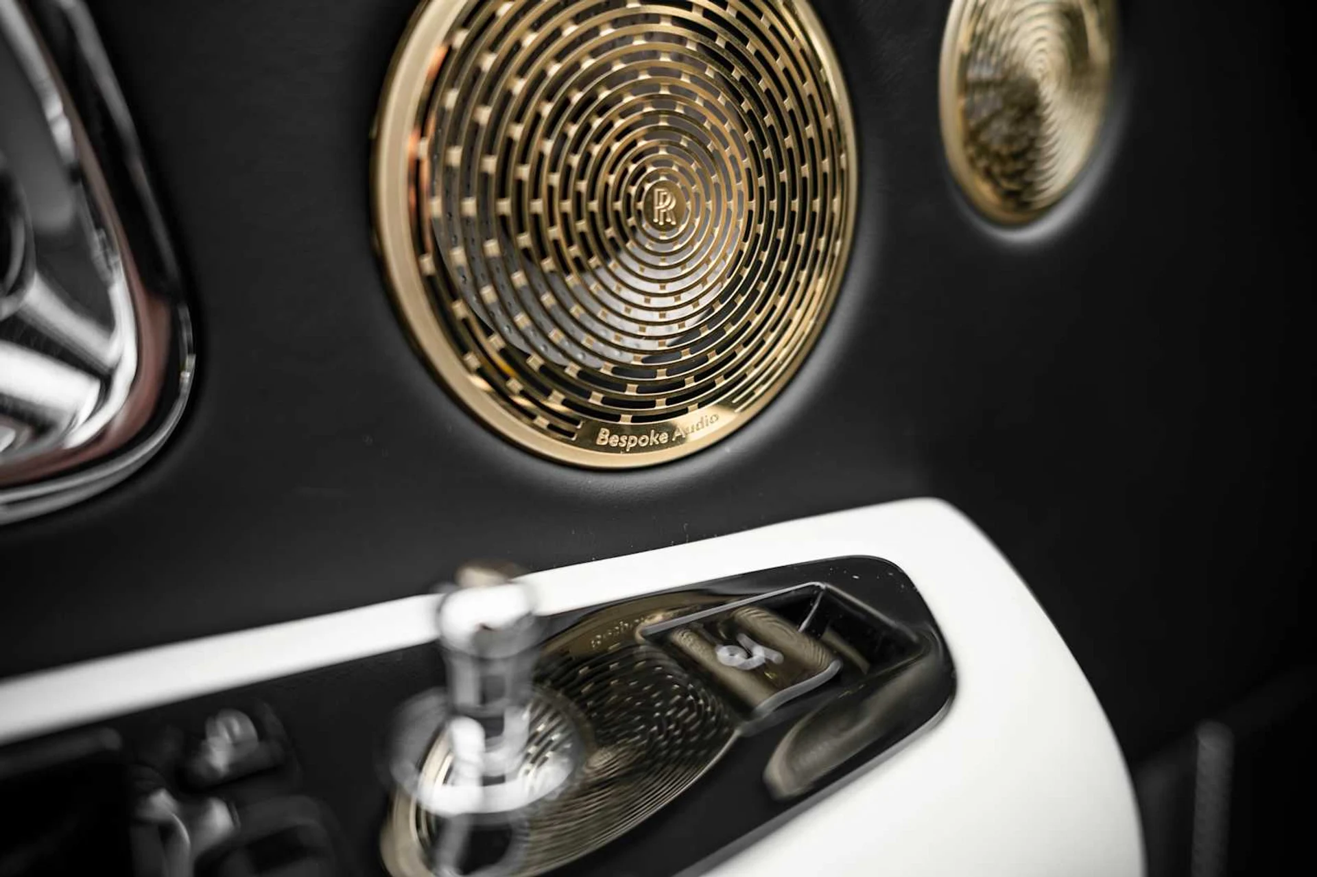 mph052_1876080961_51488a8fe2b47c6e0a5c10f902a9938ax_89e69adf37