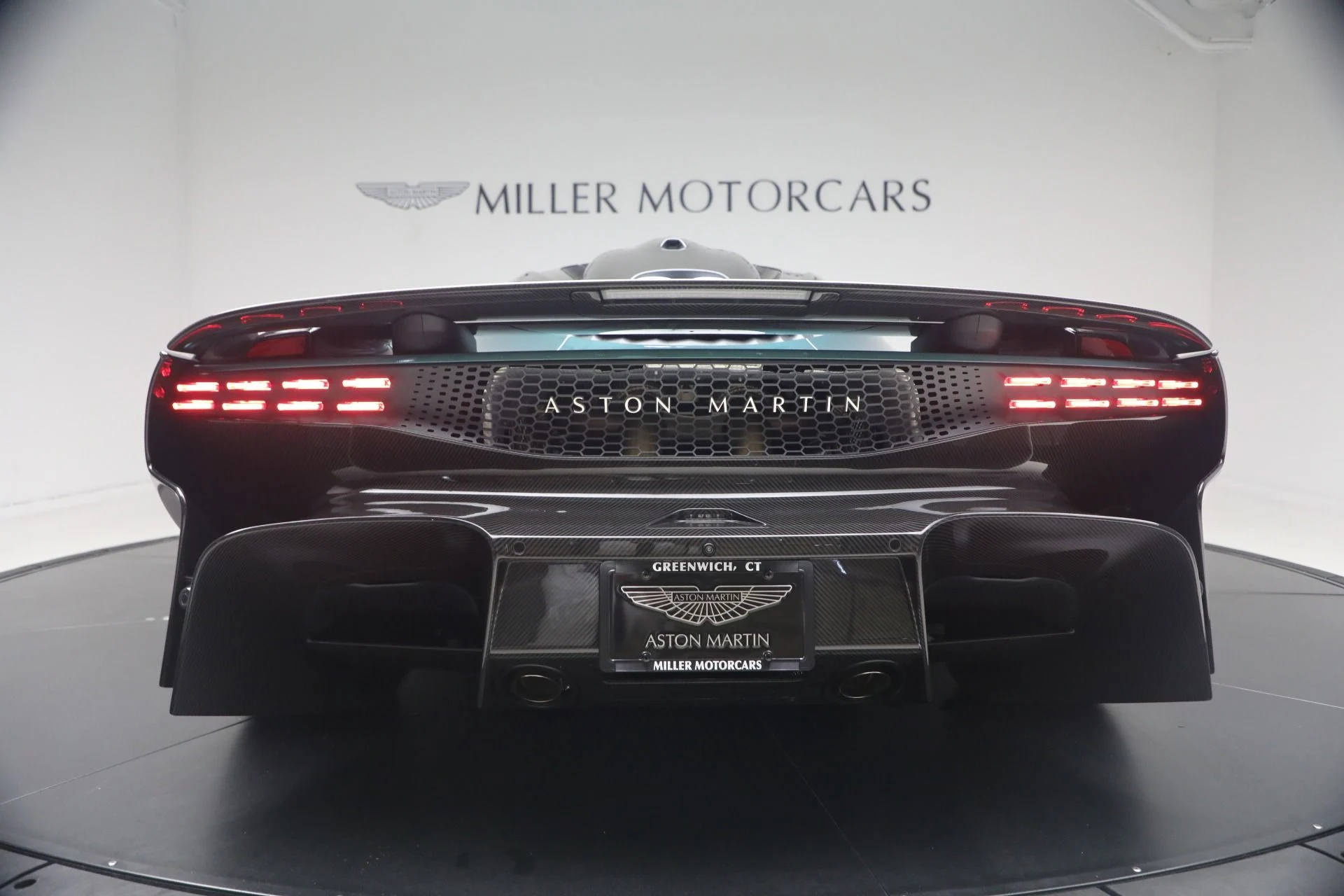 mph052_1888411512_New_2026_Aston_Martin_Valhalla_1779312617_ec237e908d