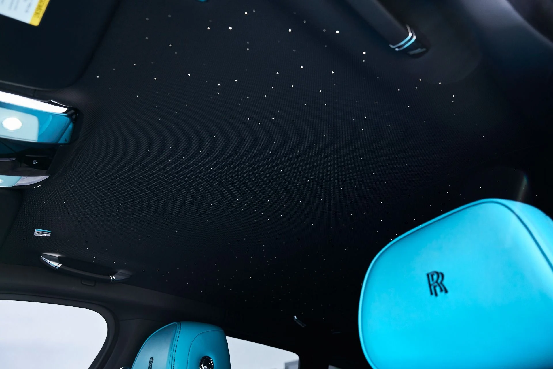 mph052_1902292956_Used_2025_Rolls_Royce_Cullinan_Black_Badge_1774912540_7cef93d332